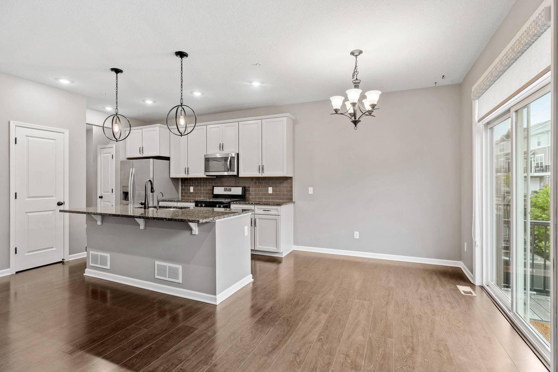 11486 81st Place N, Maple Grove, MN 55369 11486 81st Place N, Maple Grove, MN 55369