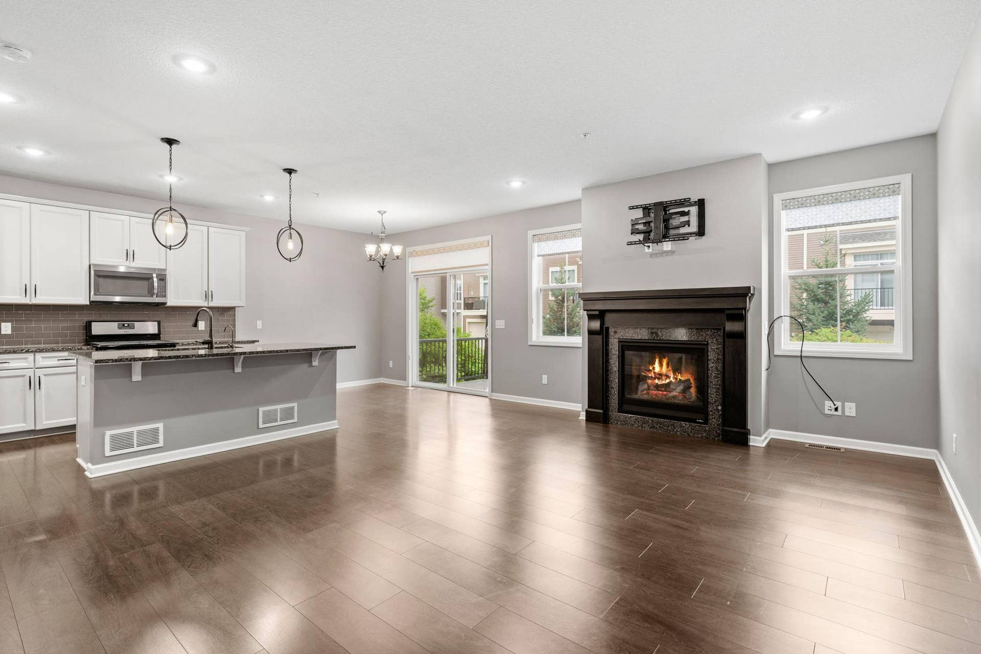 11486 81st Place N, Maple Grove, MN 55369 11486 81st Place N, Maple Grove, MN 55369