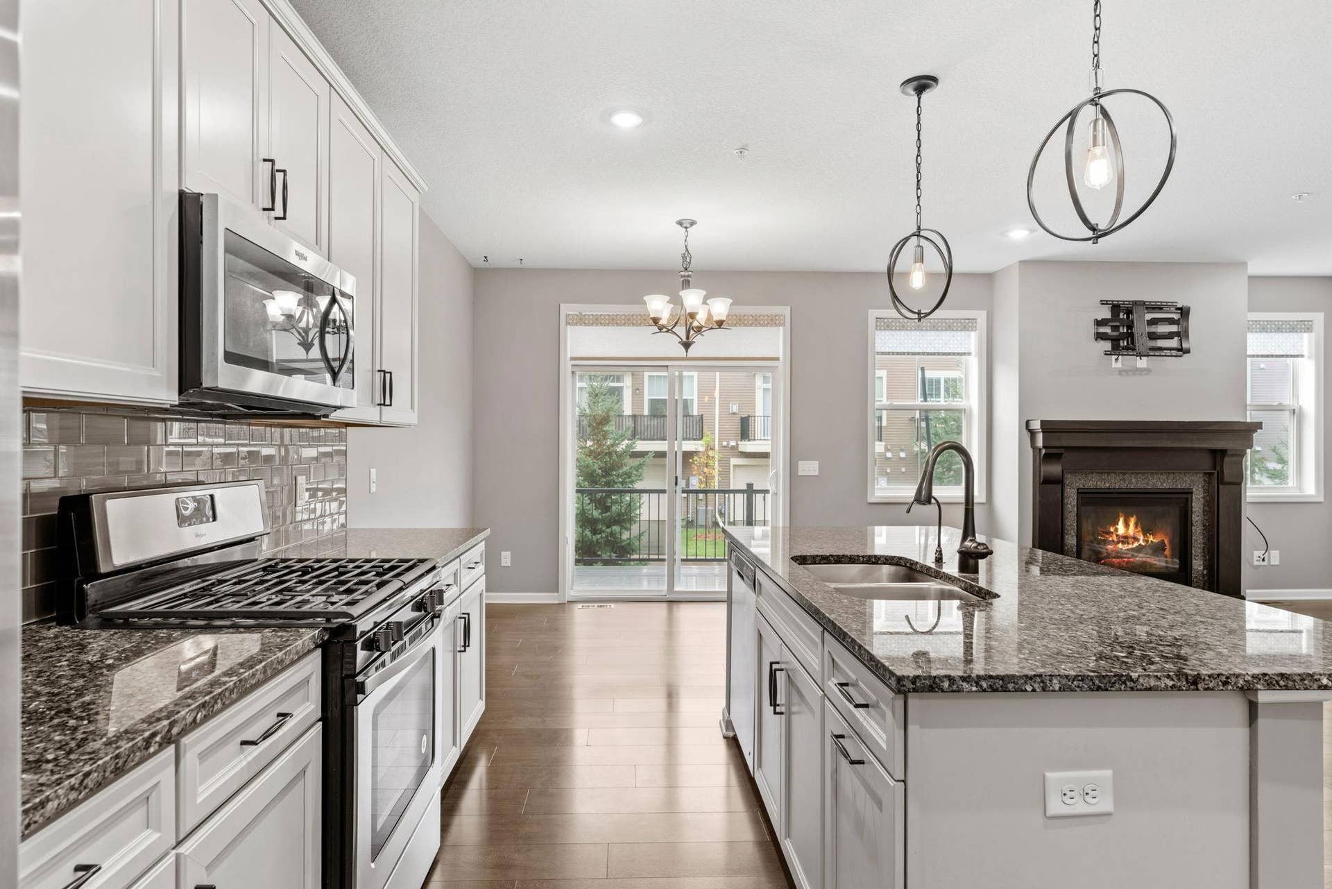 11486 81st Place N, Maple Grove, MN 55369 11486 81st Place N, Maple Grove, MN 55369