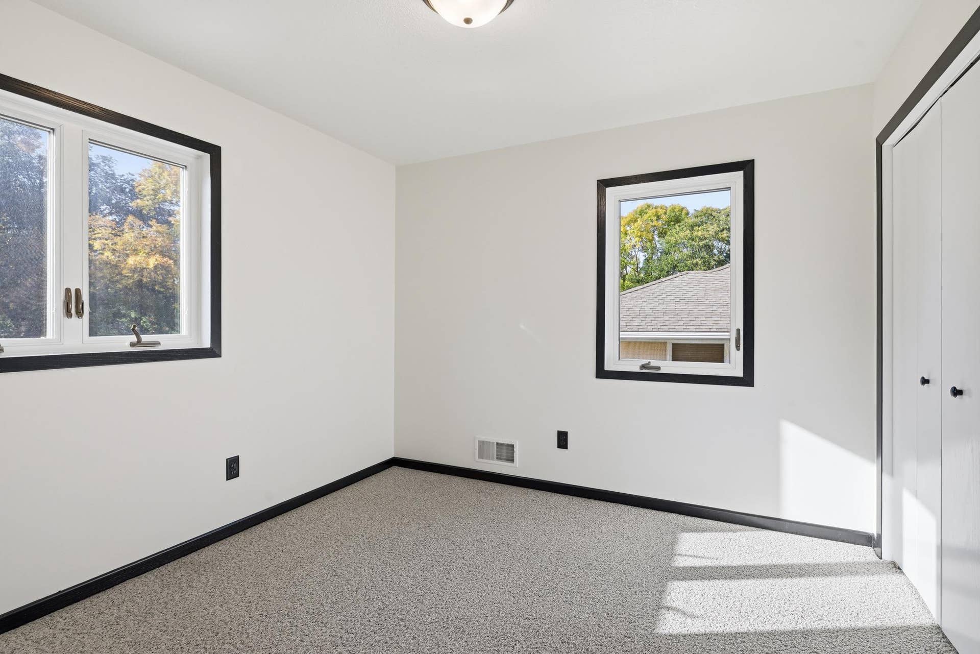 2642 11th Avenue NW, Rochester, MN 55901 HT8A0488.jpg