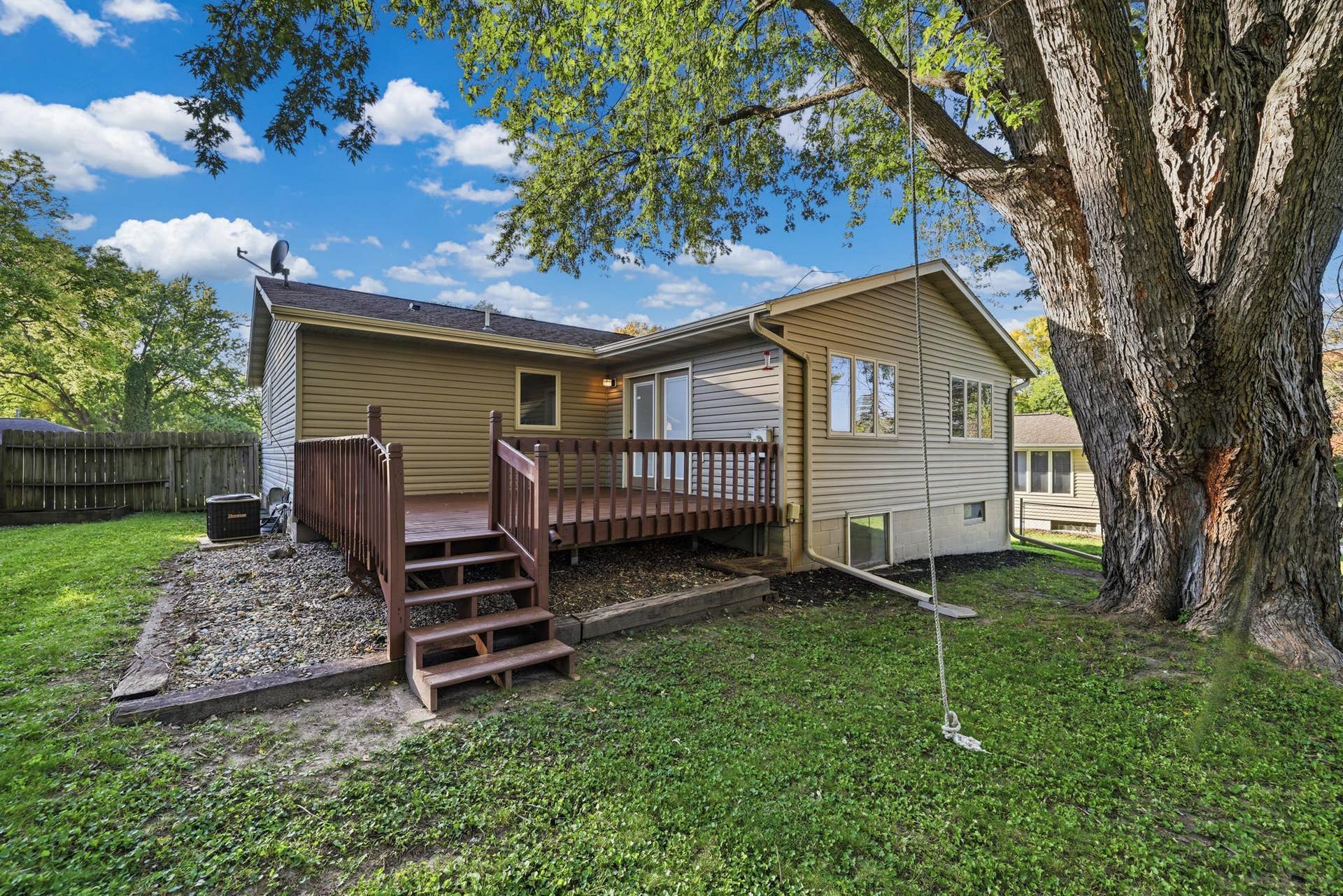 2642 11th Avenue NW, Rochester, MN 55901 HT8A0568-Edit.jpg