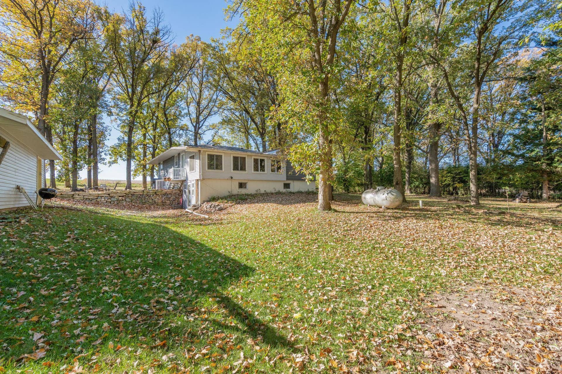 465 70th Avenue, Clayton, WI 54004 465 70th Avenue, Clayton, WI 54004