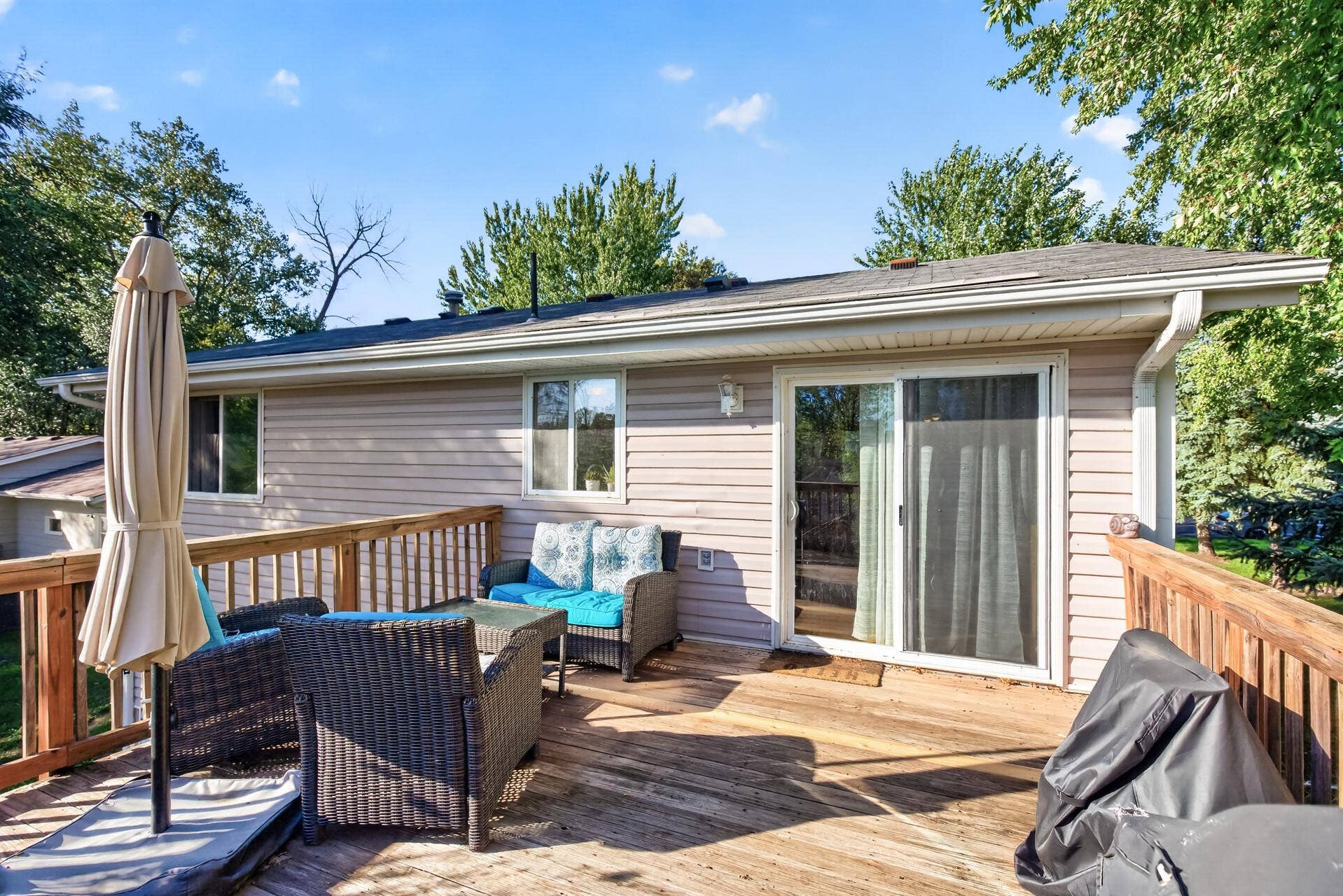4189 Pleasant Street SE, Prior Lake, MN 55372 4189 Pleasant Street SE, Prior Lake, MN 55372