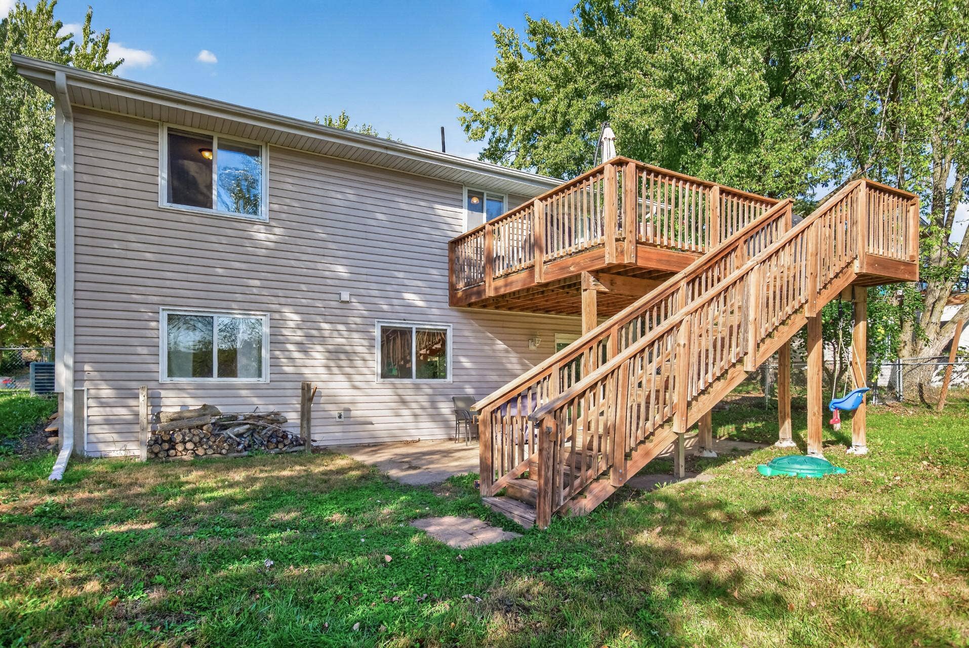 4189 Pleasant Street SE, Prior Lake, MN 55372 4189 Pleasant Street SE, Prior Lake, MN 55372