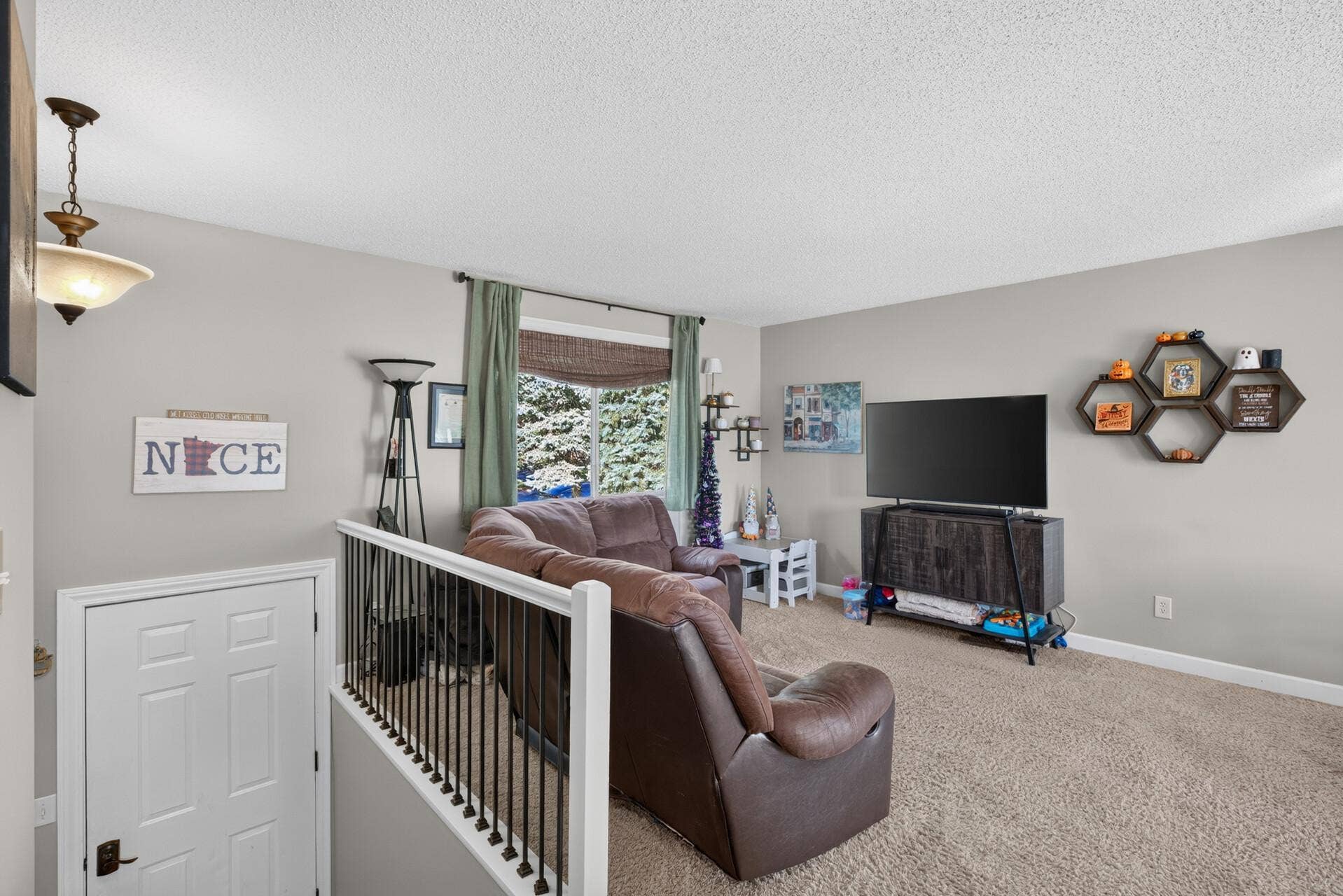 4189 Pleasant Street SE, Prior Lake, MN 55372 4189 Pleasant Street SE, Prior Lake, MN 55372