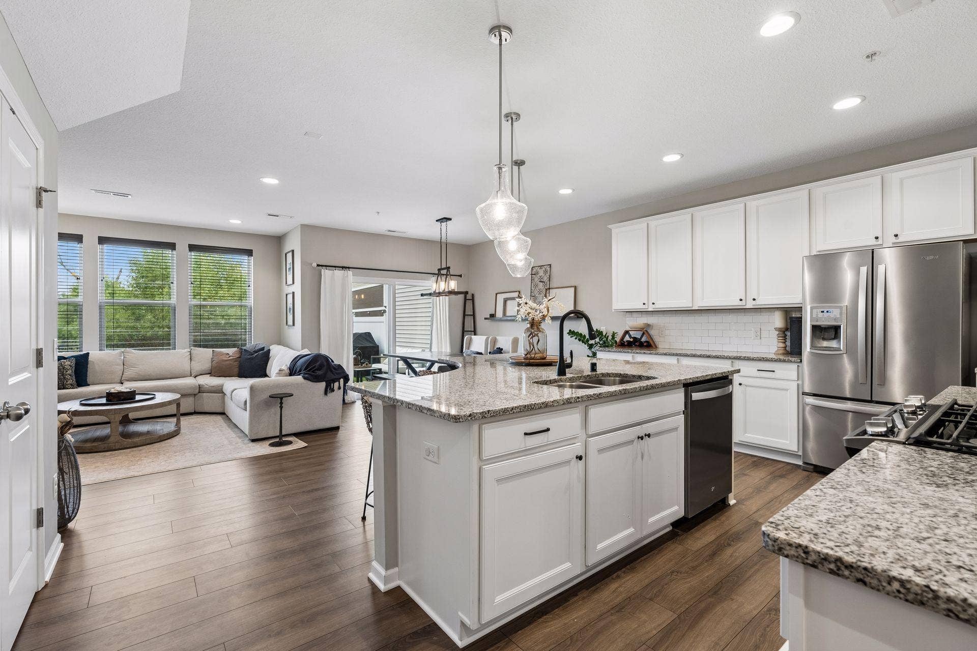 18407 60th Avenue N, Plymouth, MN 55446