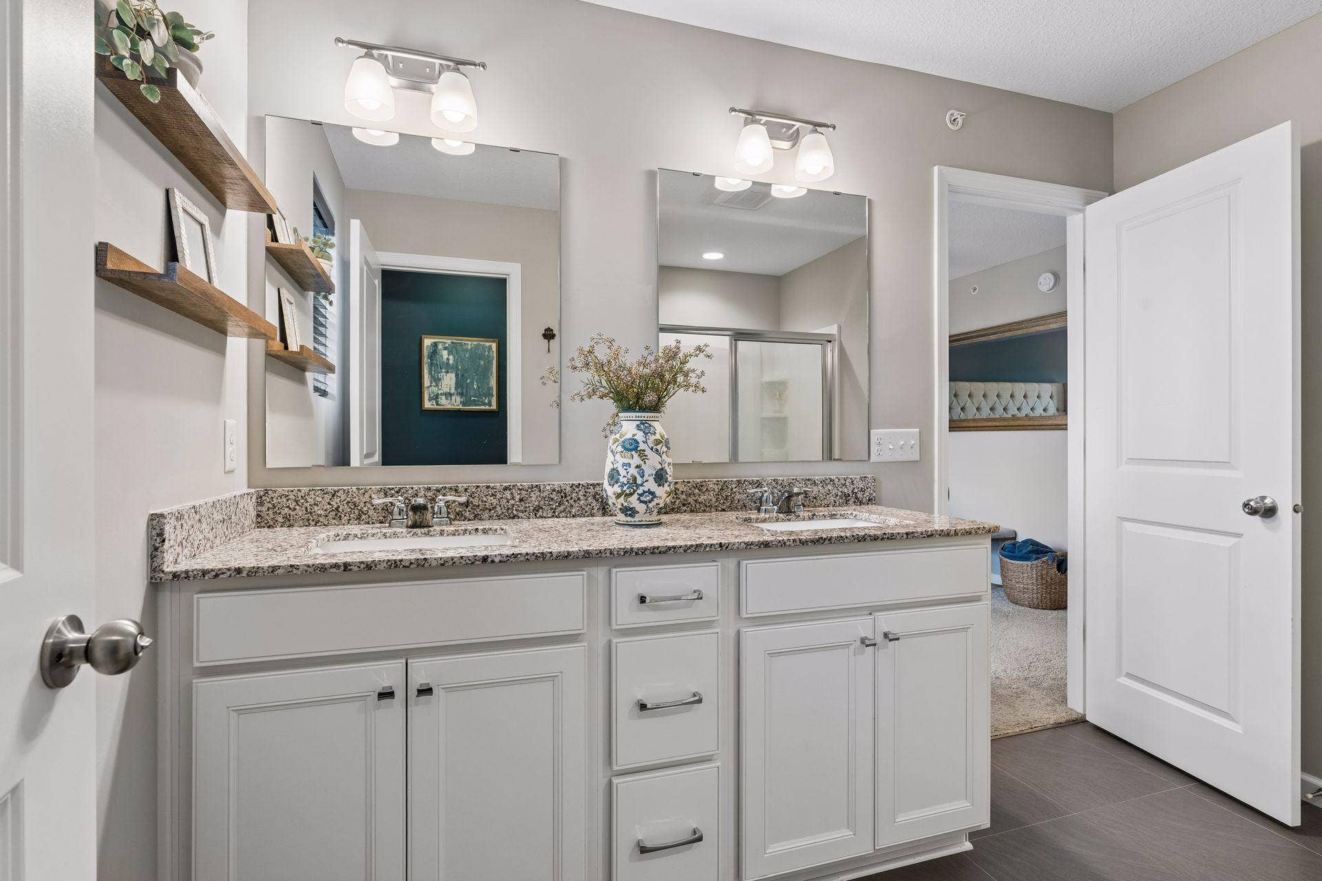 18407 60th Avenue N, Plymouth, MN 55446