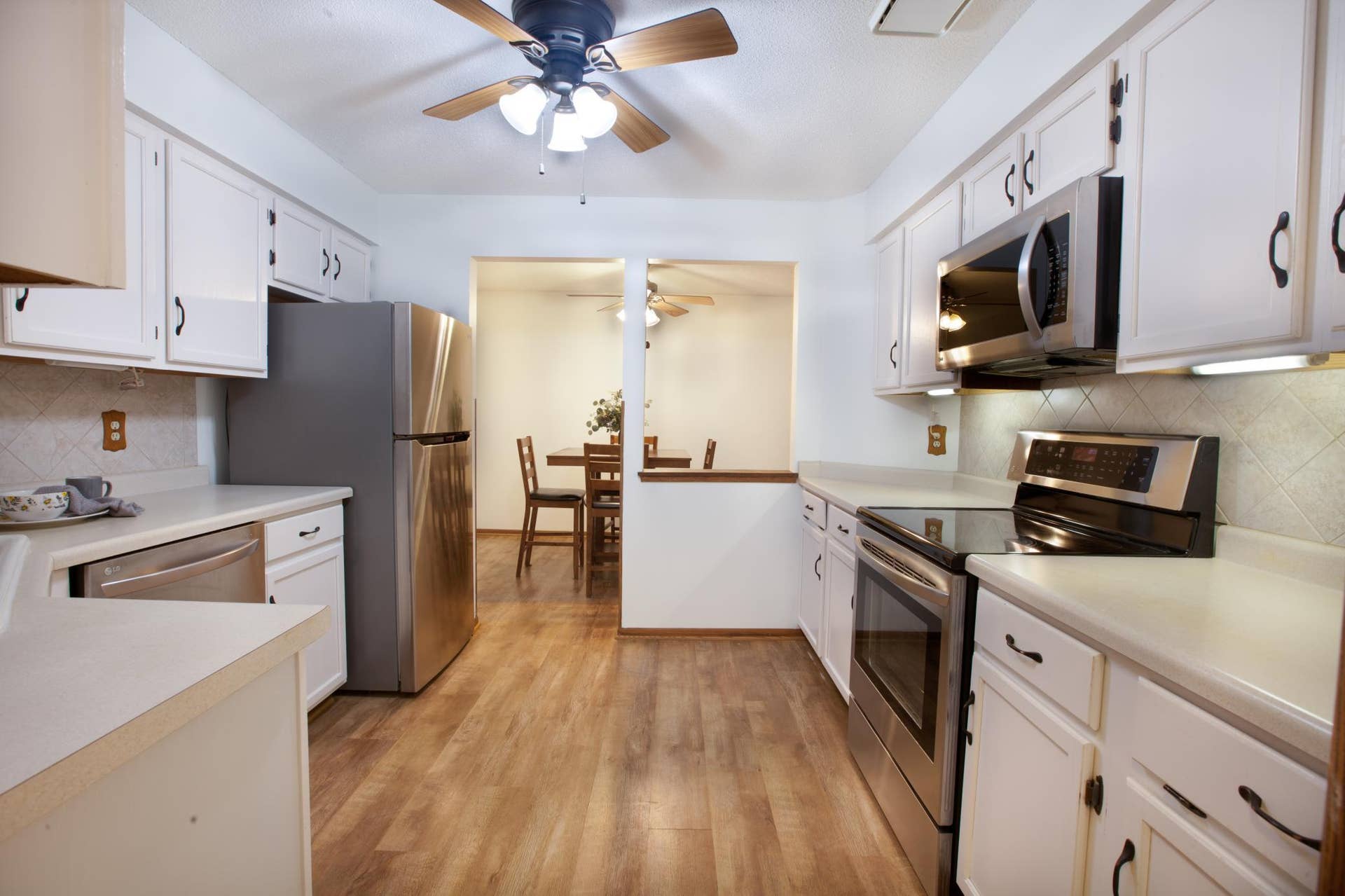 02-999 41st Ave.jpg