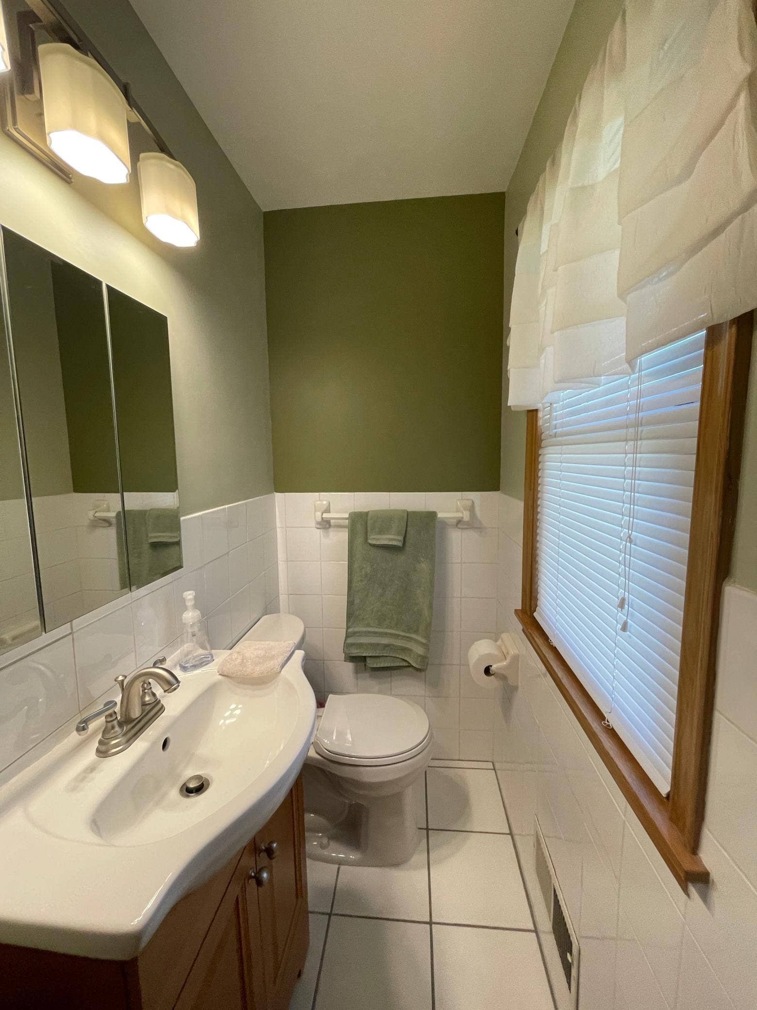 2360 Spruce Place, White Bear Lake, MN 55110 IMG_3931.jpeg