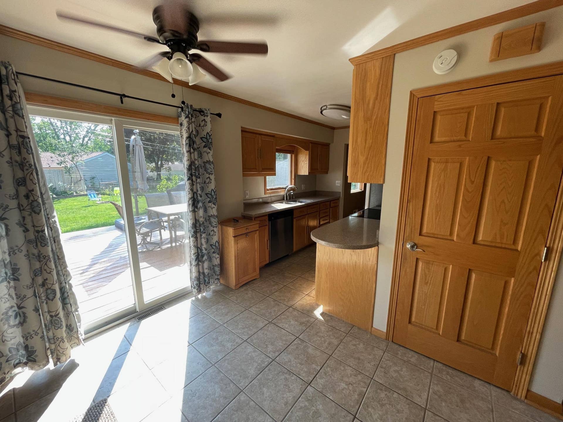 2360 Spruce Place, White Bear Lake, MN 55110 IMG_4156.jpeg