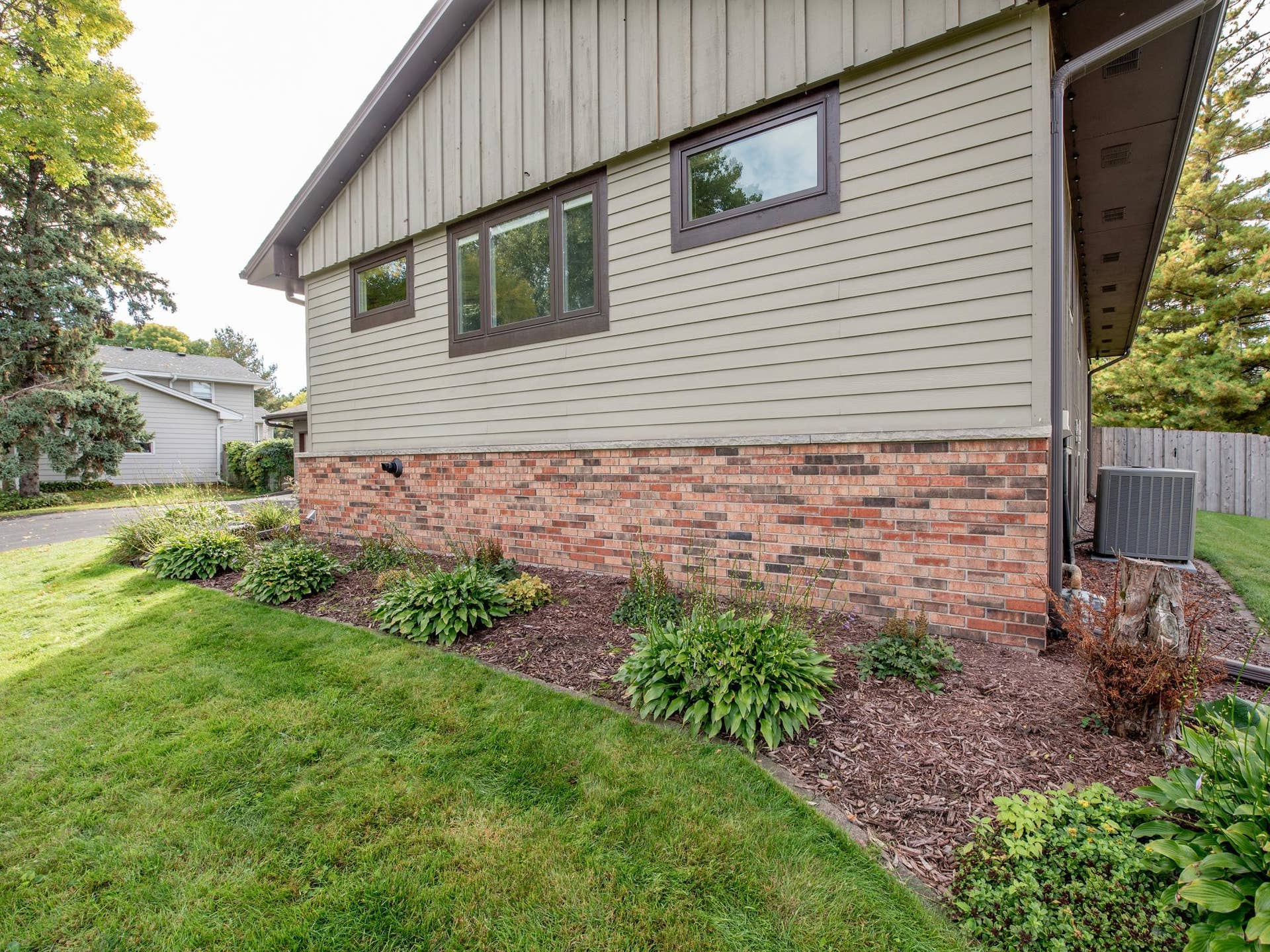 1492 Red Cedar Road, Eagan, MN 55121 Meticulously maintained and boasting exceptional curb appeal.