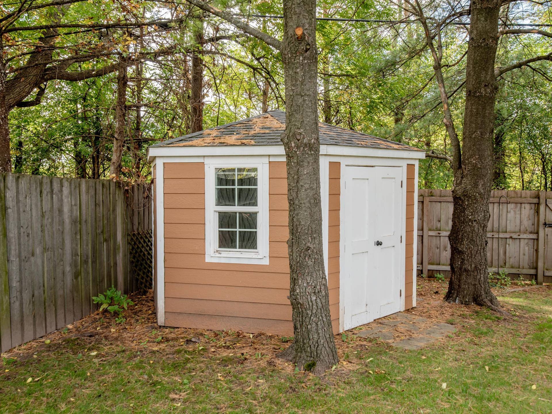 1492 Red Cedar Road, Eagan, MN 55121 A bonus storage shed provides the perfect space for outdoor toys, equipment and seasonal essentials.
