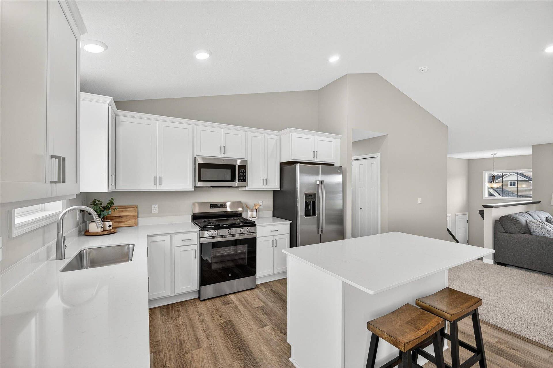 1756 Squirrel Way, New Richmond, WI 54017 Kitchen