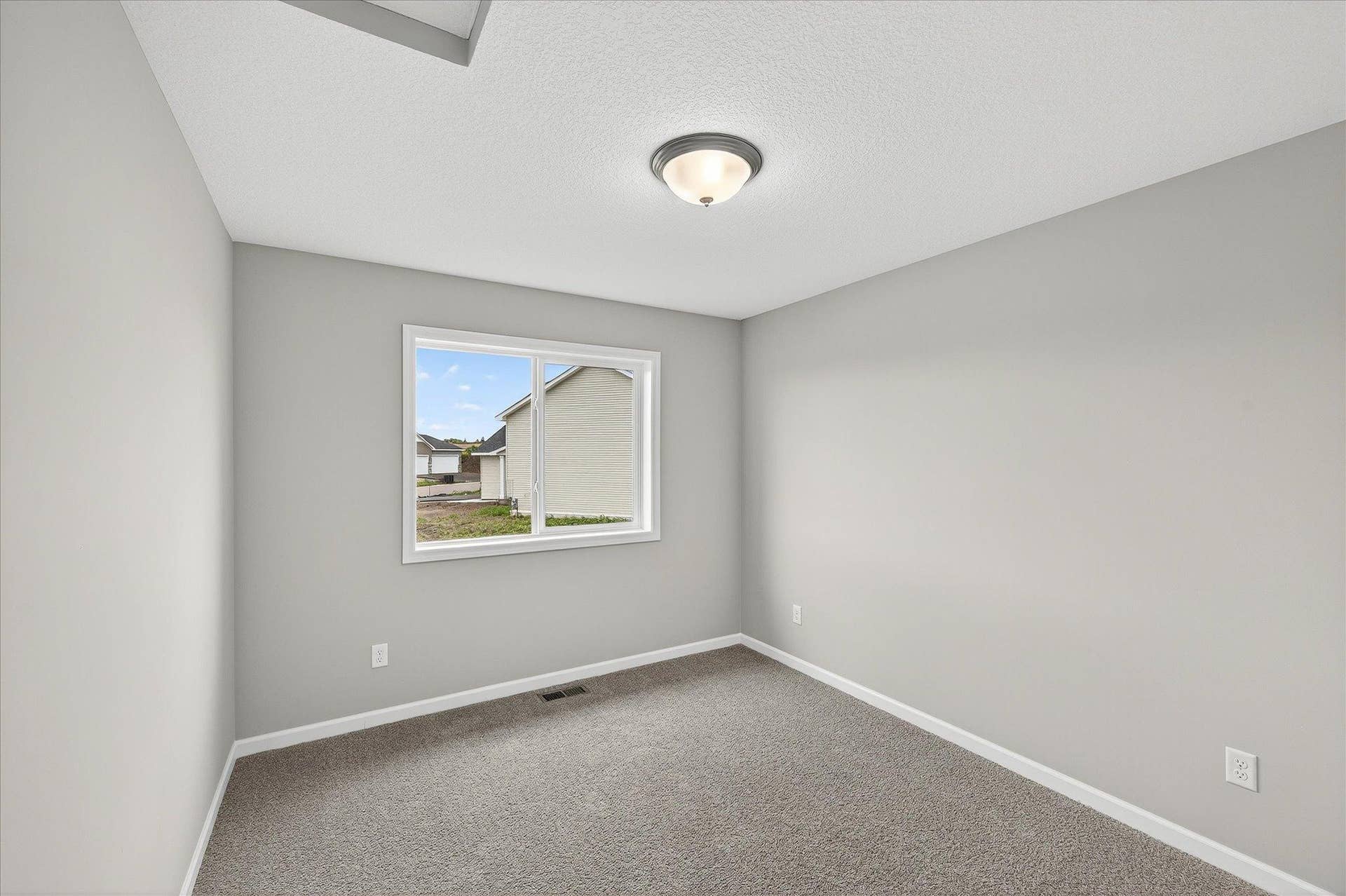 1756 Squirrel Way, New Richmond, WI 54017 Bedroom 3