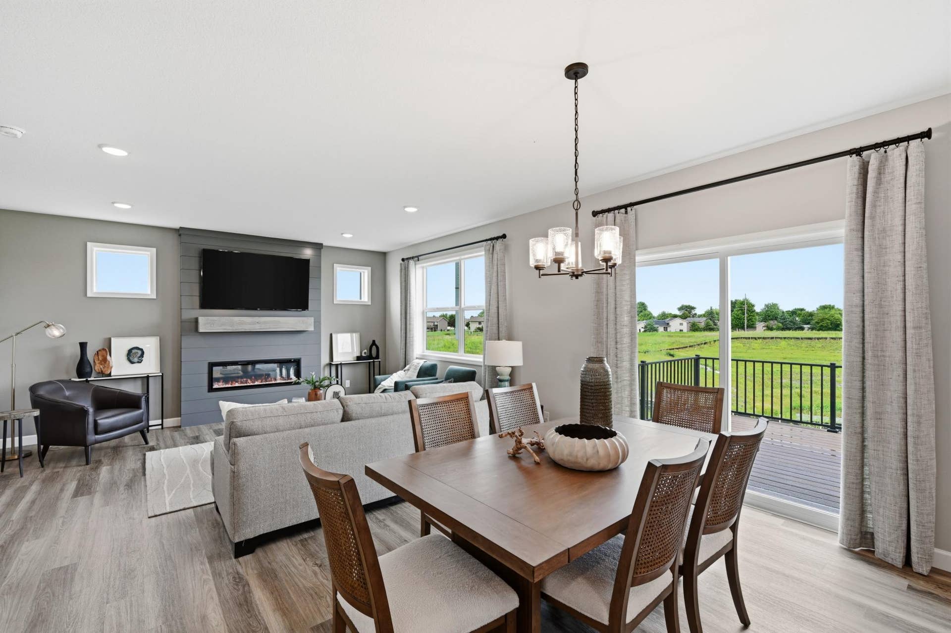 08-Dining and Living Room.jpg