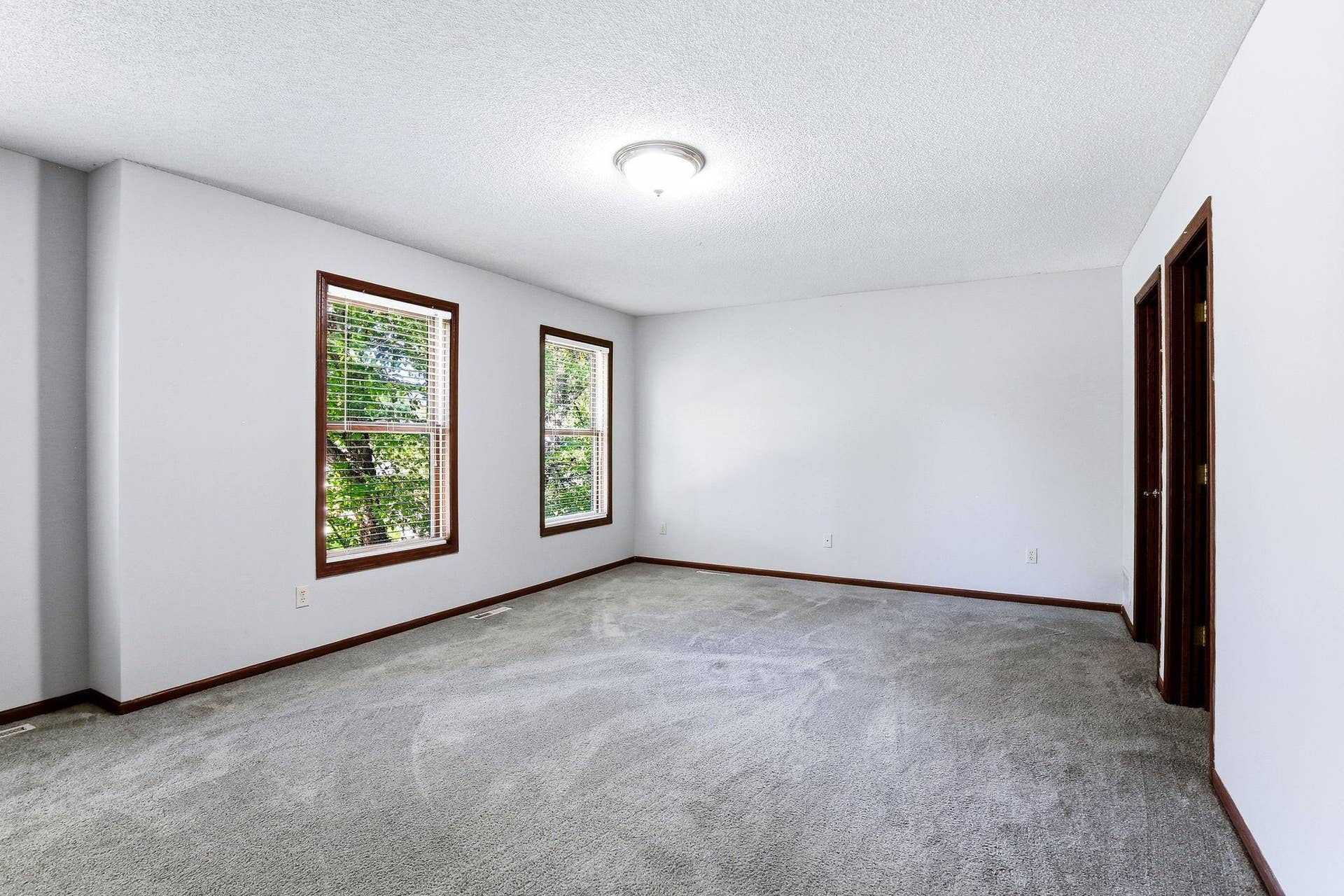 5570 Wood Duck Court, Shoreview, MN 55126