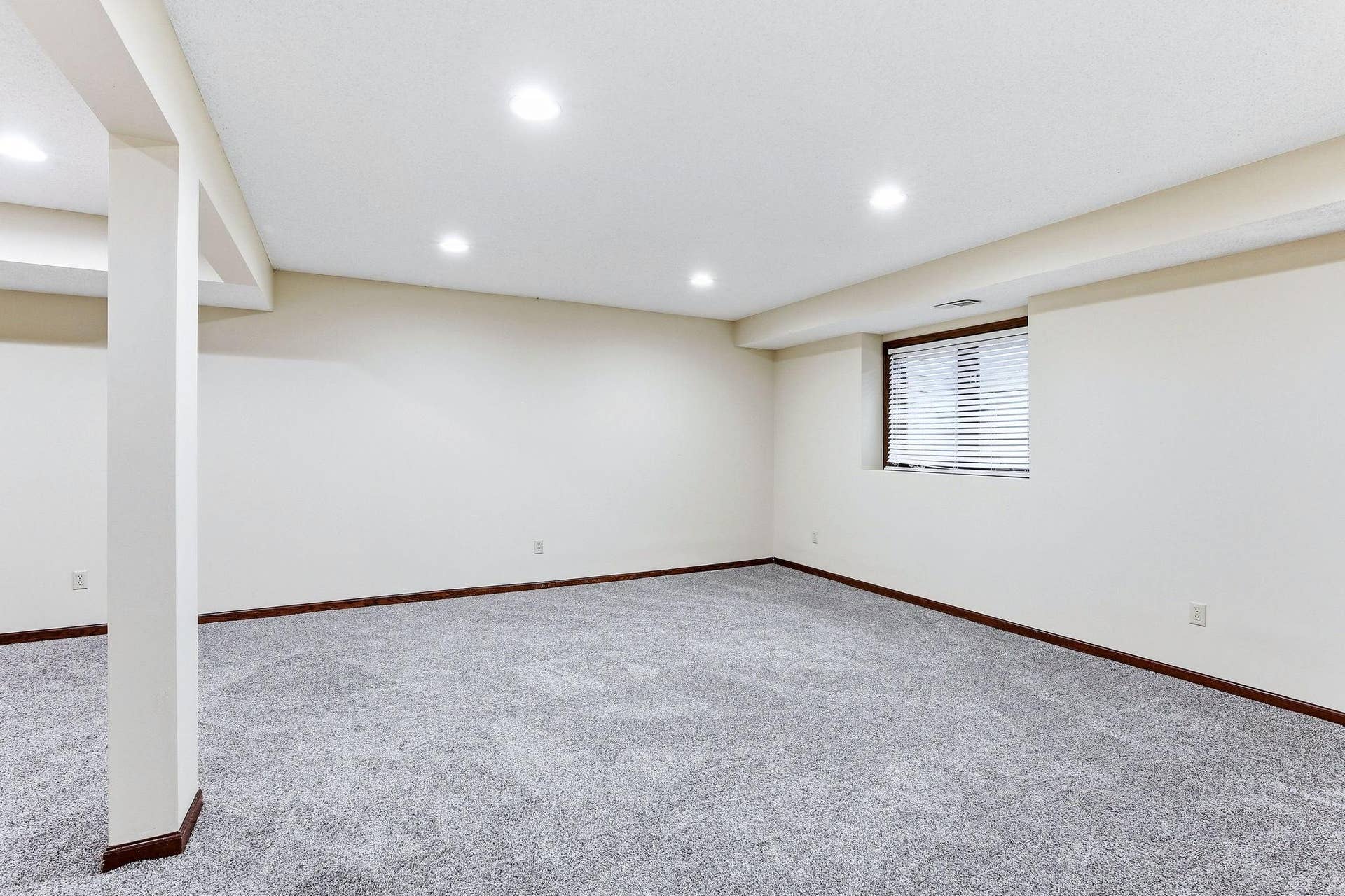 5570 Wood Duck Court, Shoreview, MN 55126