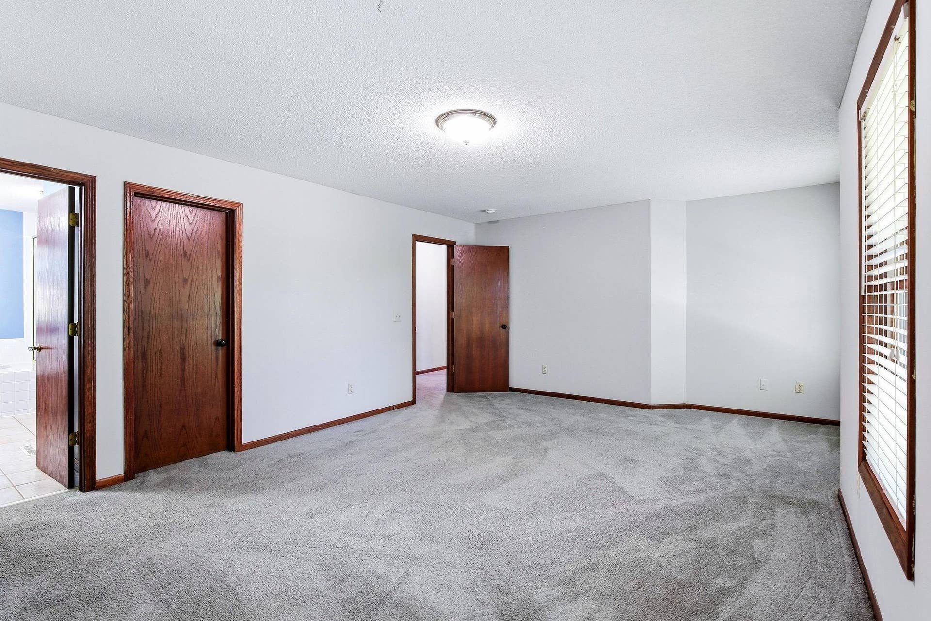 5570 Wood Duck Court, Shoreview, MN 55126
