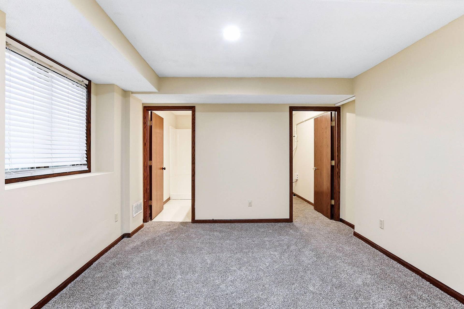 5570 Wood Duck Court, Shoreview, MN 55126