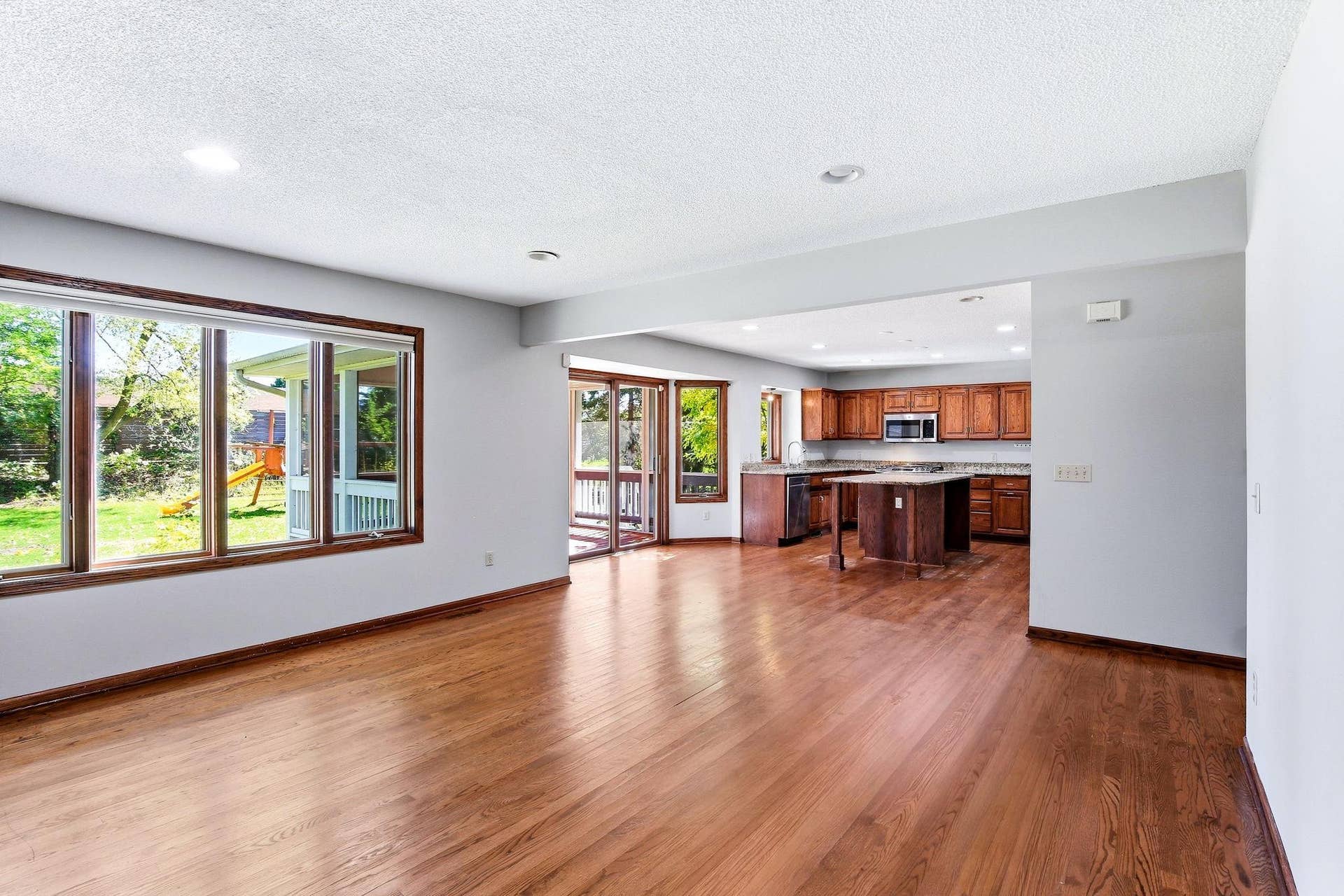 5570 Wood Duck Court, Shoreview, MN 55126
