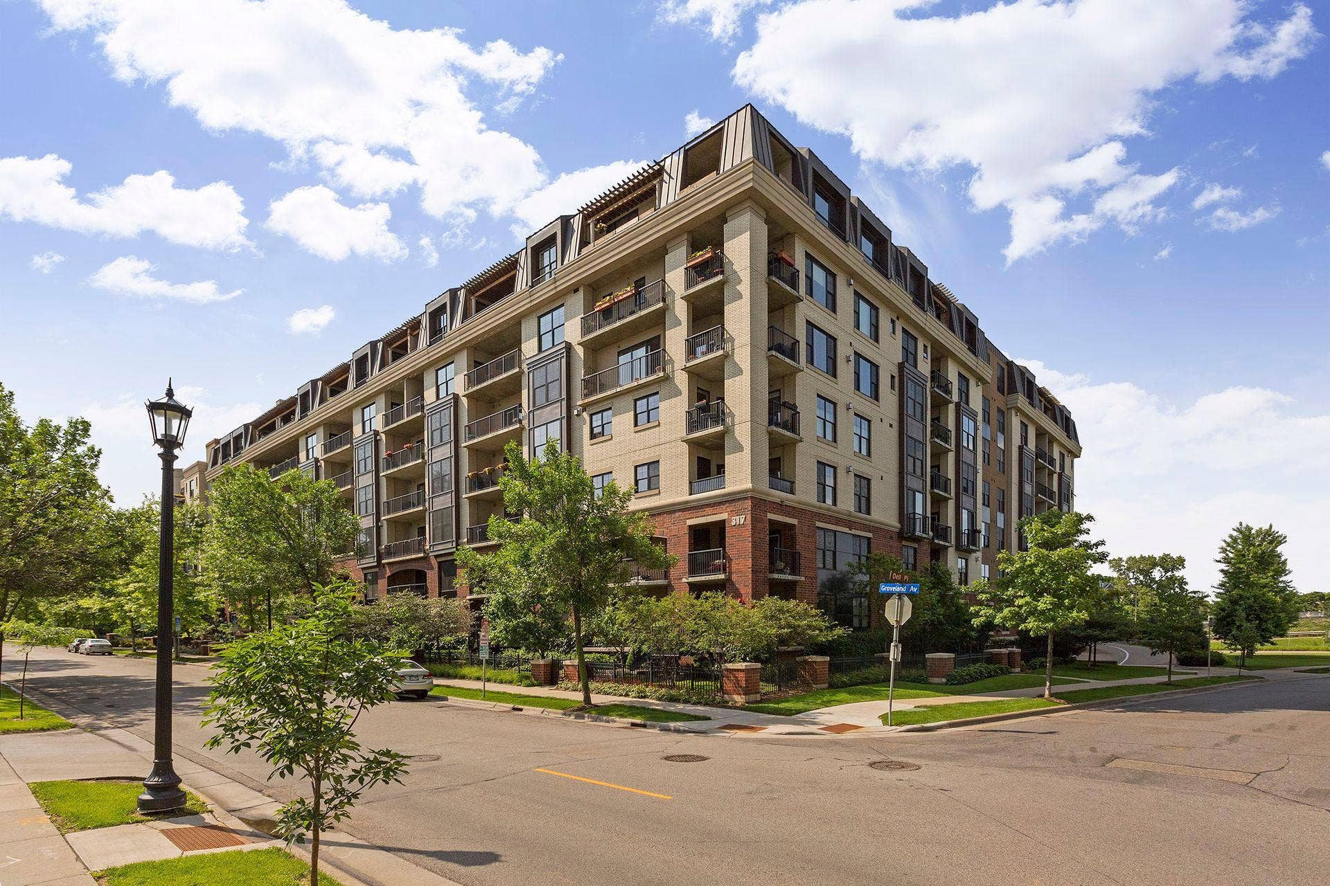 317 Groveland Avenue, #311a, 45, Minneapolis, MN 55403 317 Grovemand