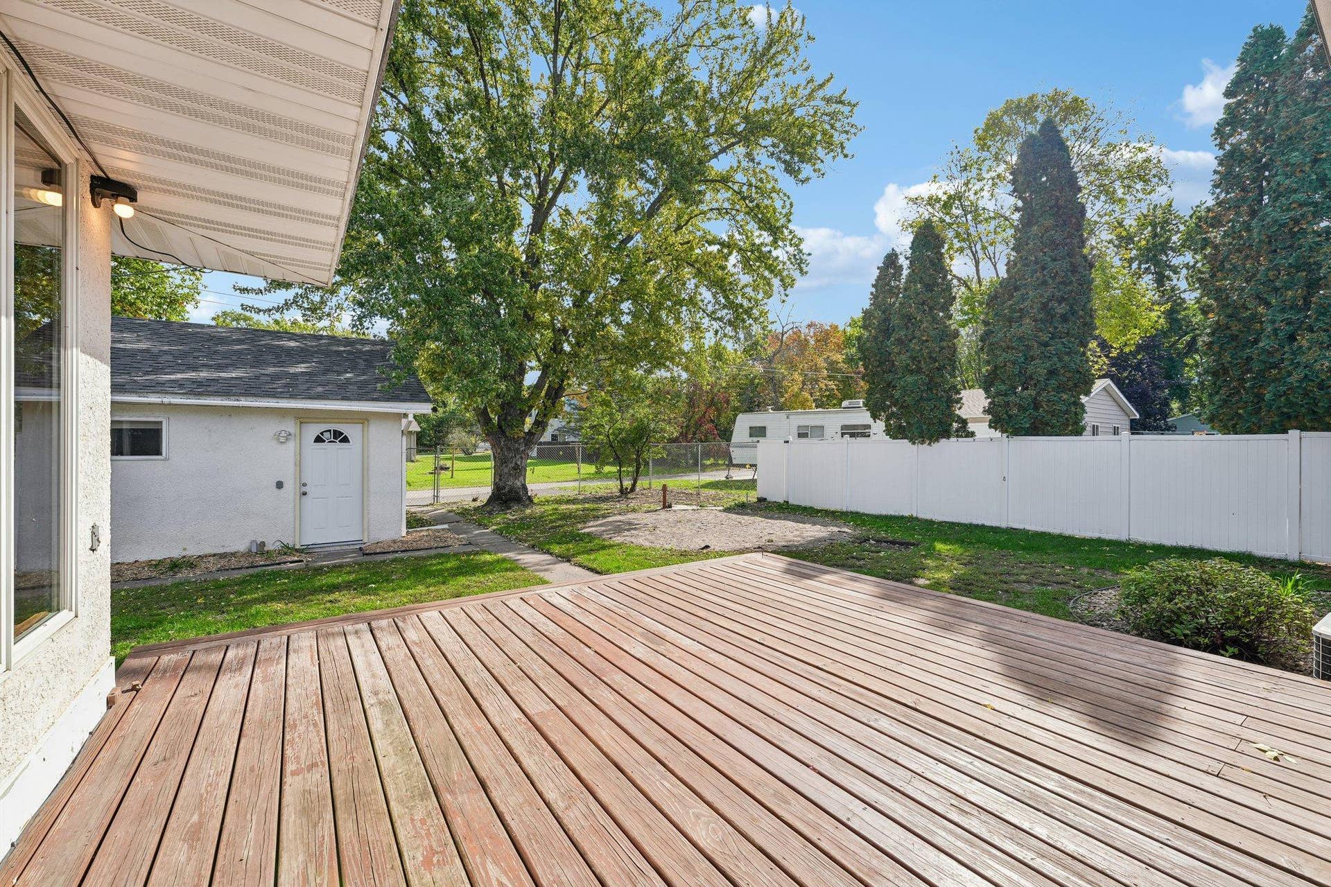 585 9th Street N, Bayport, MN 55003 585 9th Street N, Bayport, MN 55003