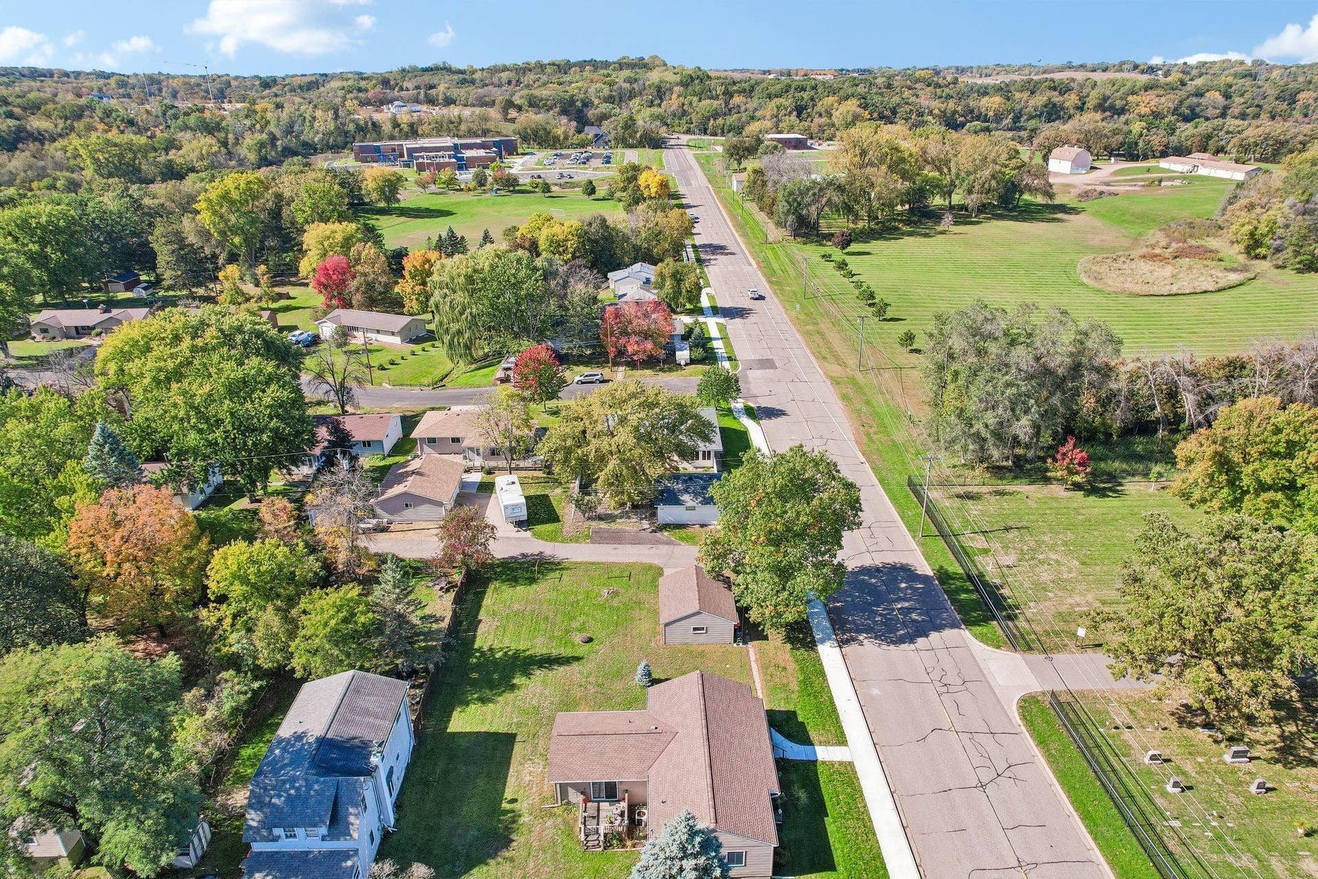 585 9th Street N, Bayport, MN 55003 585 9th Street N, Bayport, MN 55003