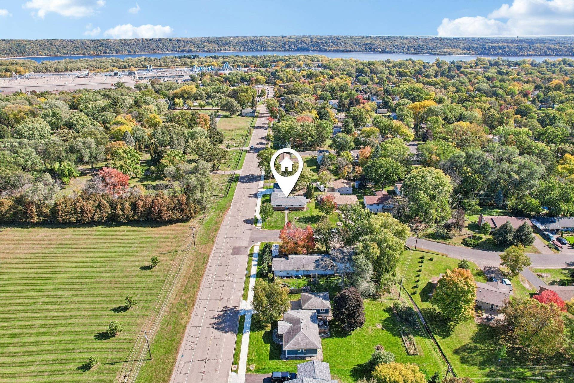 585 9th Street N, Bayport, MN 55003 585 9th Street N, Bayport, MN 55003