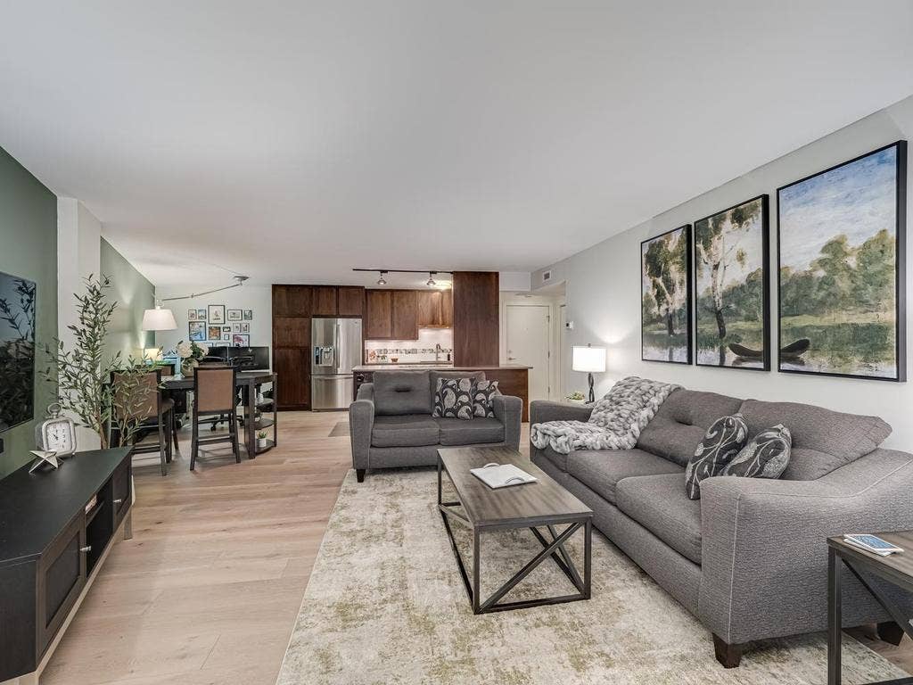 1200 Nicollet Mall, #507, 45, Minneapolis, MN 55403 1200 Nicollet Mall, #507, 45, Minneapolis, MN 55403