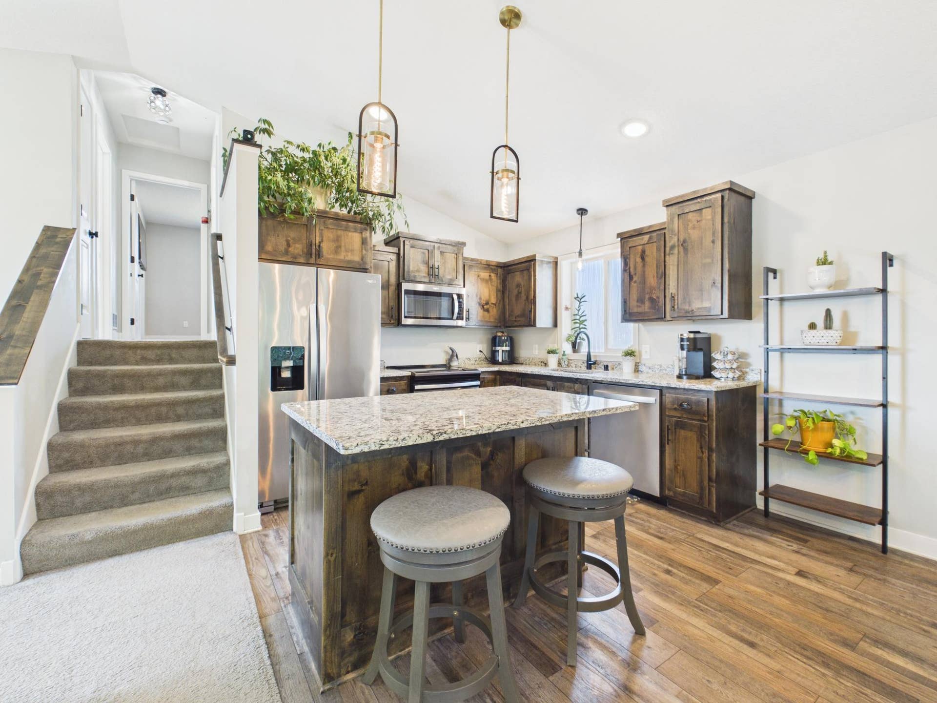 38377 Hunters Ridge Trail, North Branch, MN 55056 Open floorplan kitchen area with all the updates!