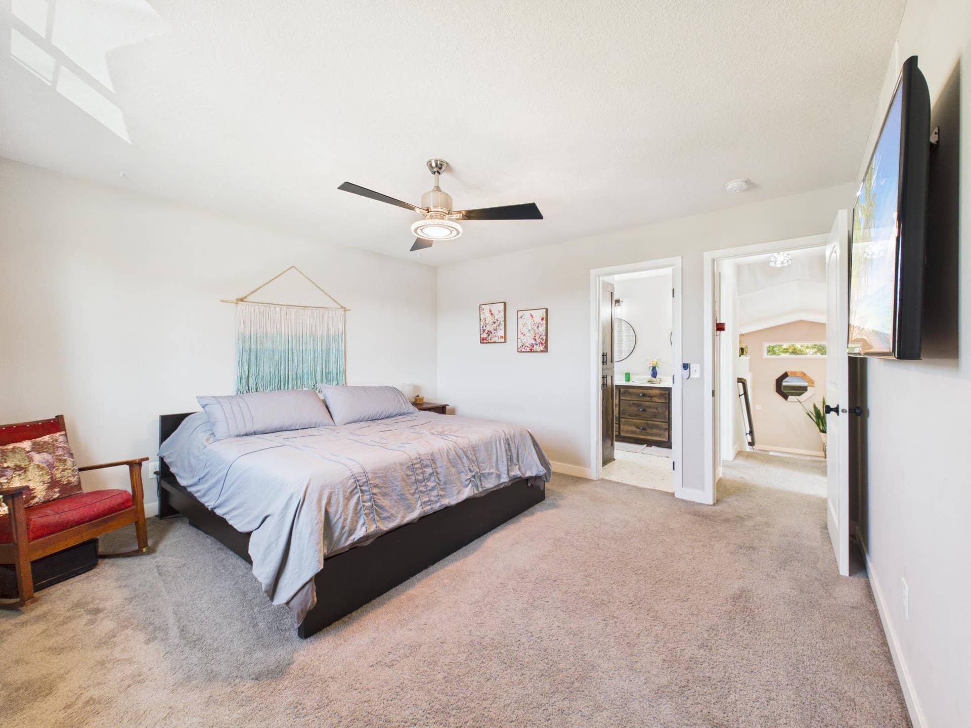 38377 Hunters Ridge Trail, North Branch, MN 55056 Primary bedroom