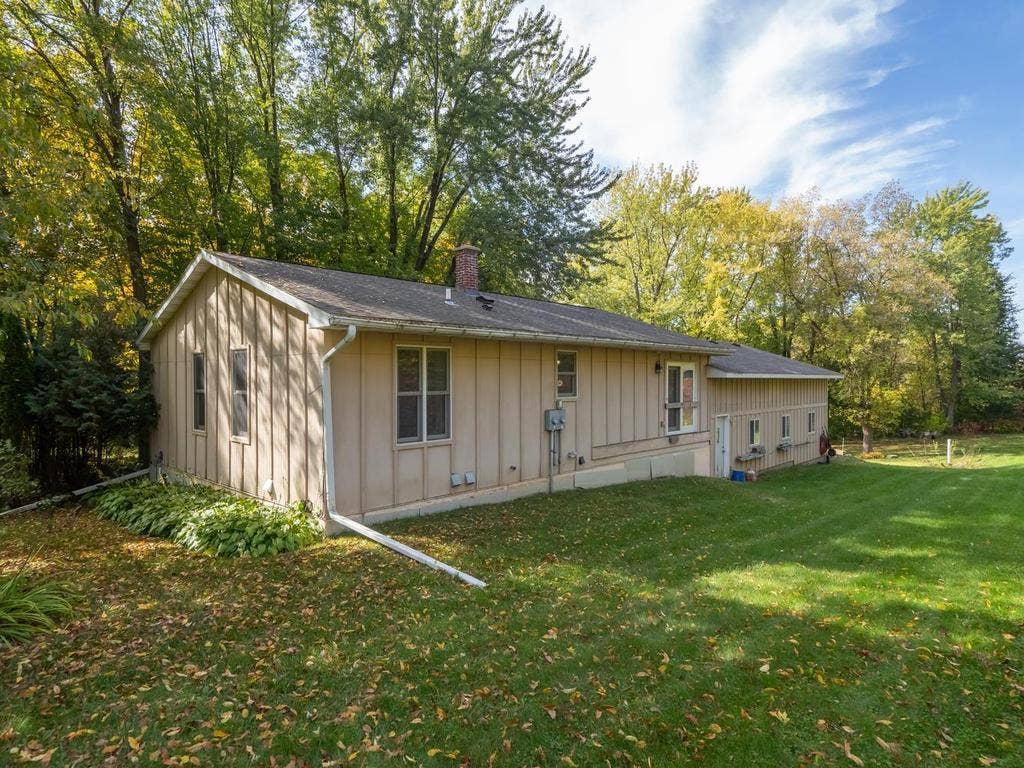 7080 Highway 12, #U, Independence, MN 55359 008-031-Back-1024x768.jpg