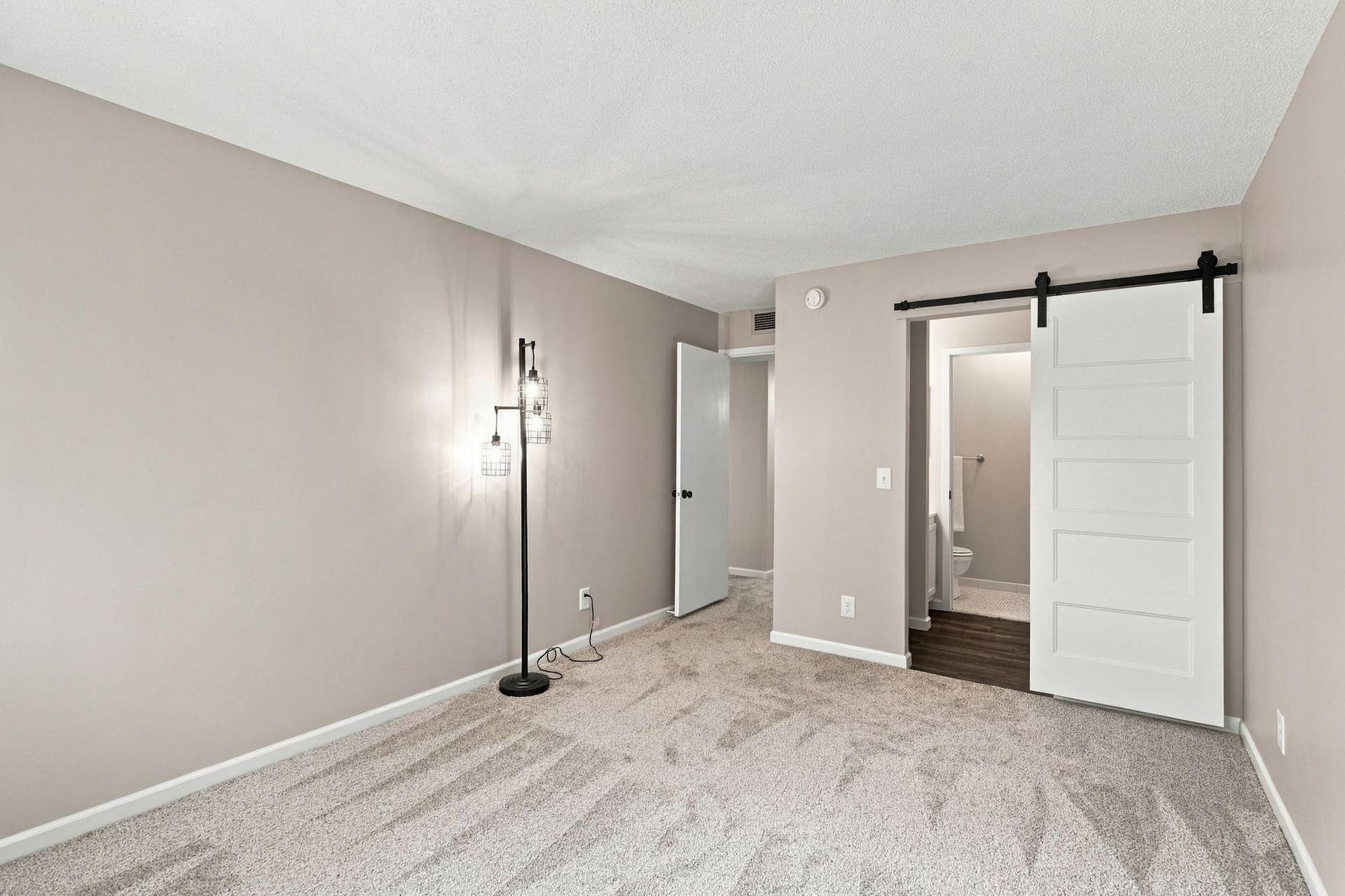 132 Demont Avenue E, #238, Little Canada, MN 55117