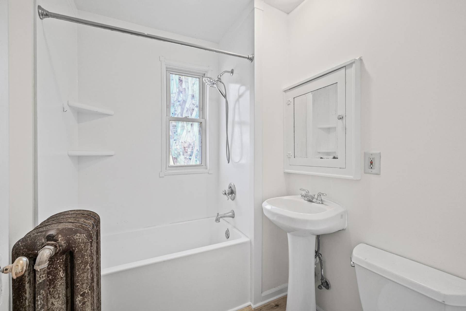 1227 Thomas Avenue, 93, Saint Paul, MN 55104 1227 Thomas Avenue, 93, Saint Paul, MN 55104