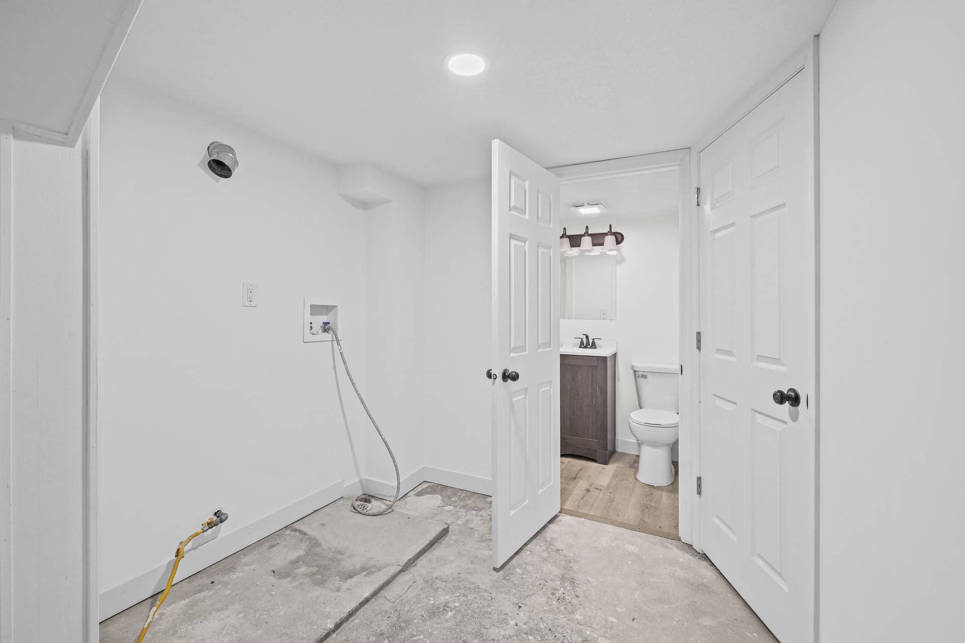 1227 Thomas Avenue, 93, Saint Paul, MN 55104 1227 Thomas Avenue, 93, Saint Paul, MN 55104