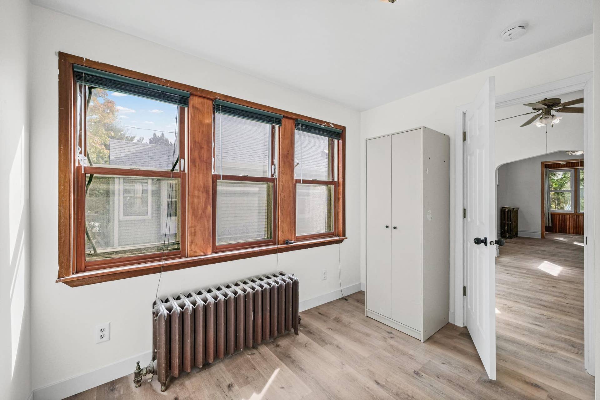 1227 Thomas Avenue, 93, Saint Paul, MN 55104 1227 Thomas Avenue, 93, Saint Paul, MN 55104