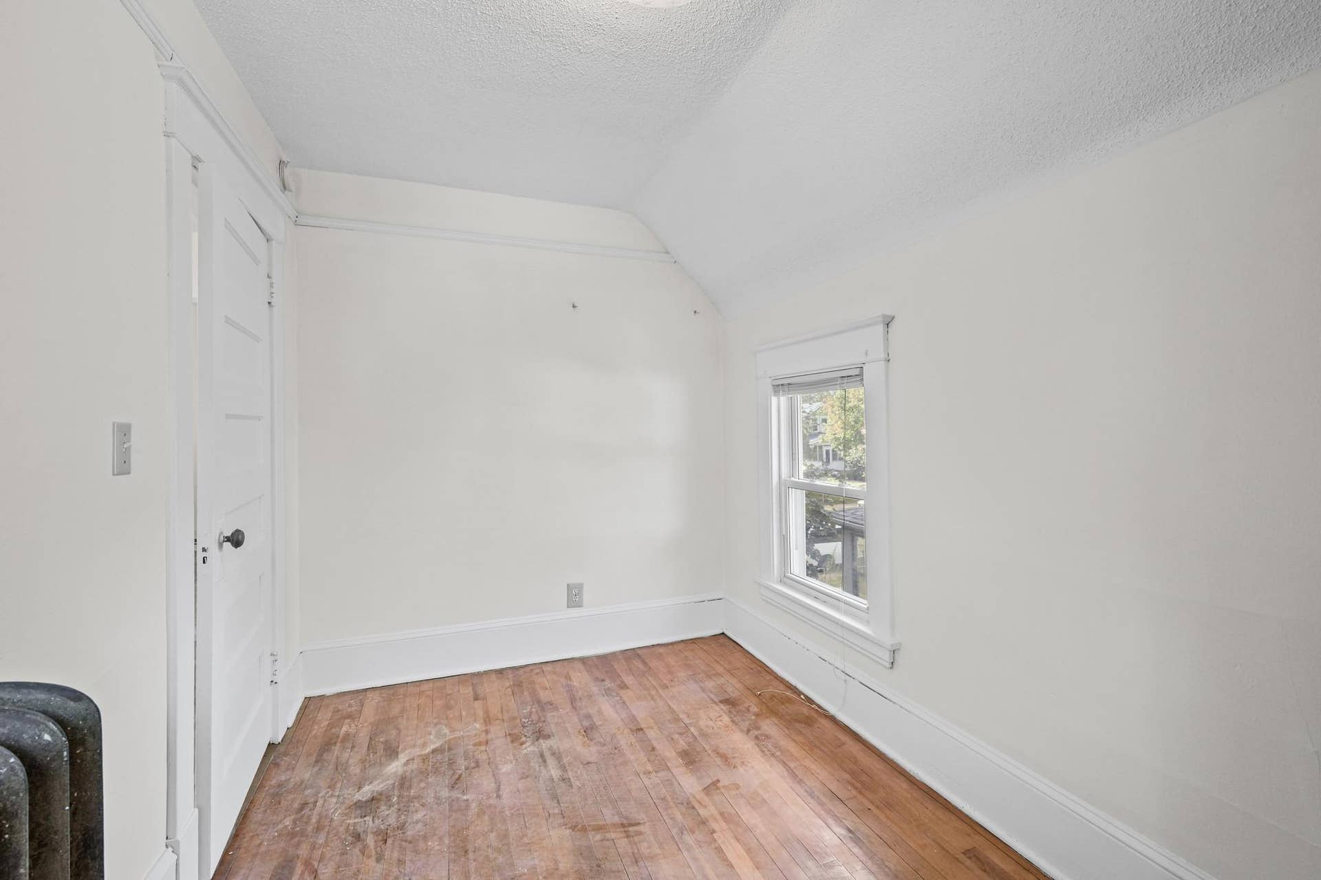 1227 Thomas Avenue, 93, Saint Paul, MN 55104 1227 Thomas Avenue, 93, Saint Paul, MN 55104