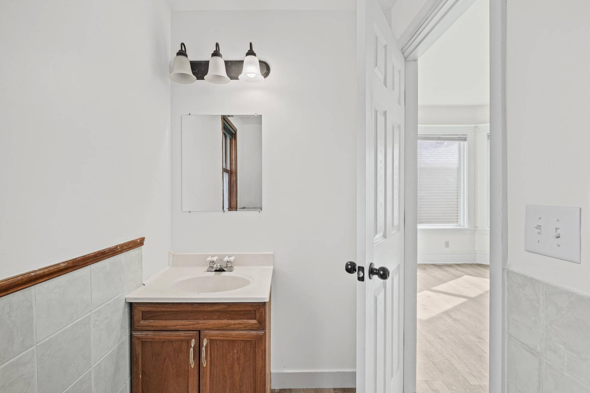1227 Thomas Avenue, 93, Saint Paul, MN 55104 1227 Thomas Avenue, 93, Saint Paul, MN 55104