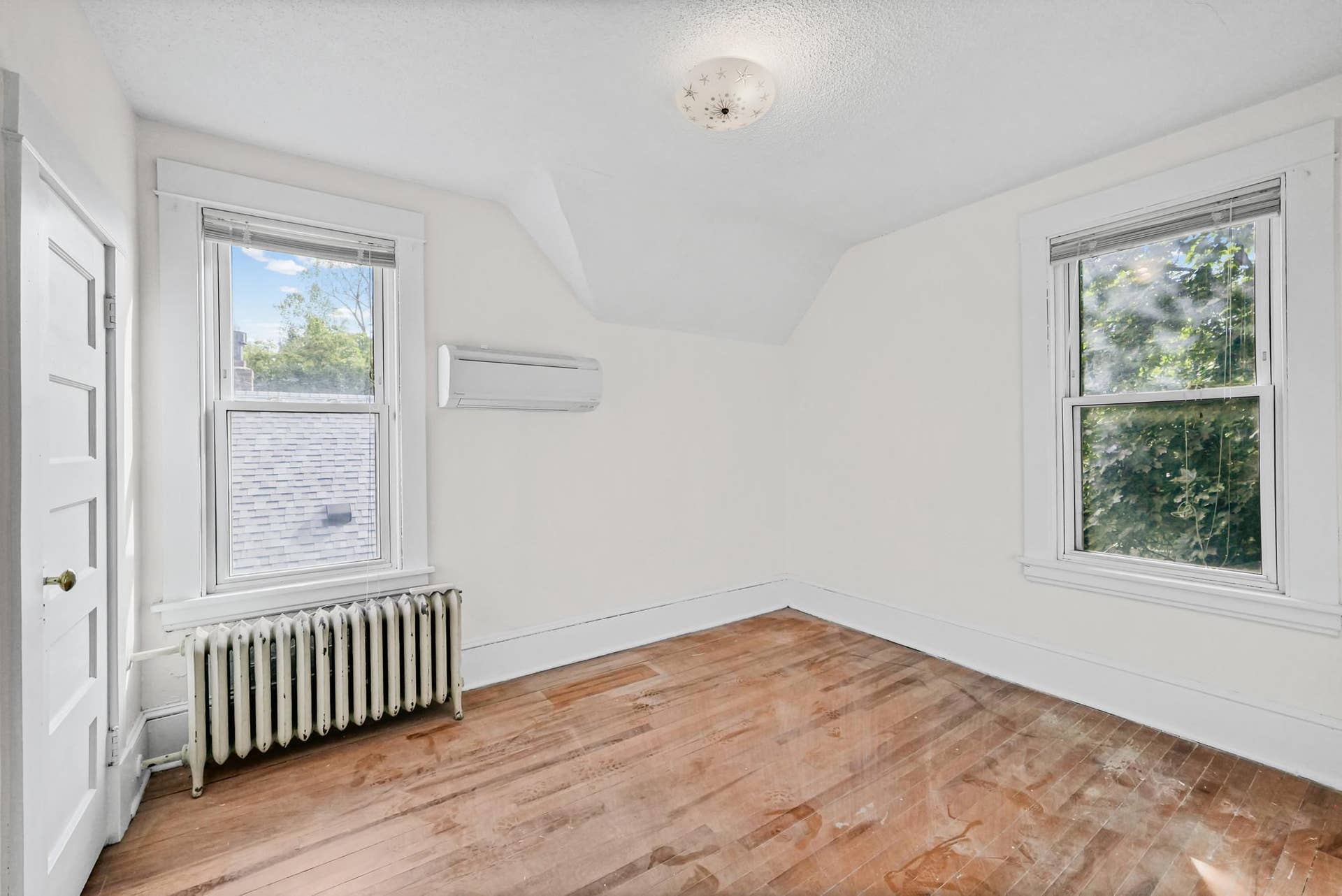 1227 Thomas Avenue, 93, Saint Paul, MN 55104 1227 Thomas Avenue, 93, Saint Paul, MN 55104