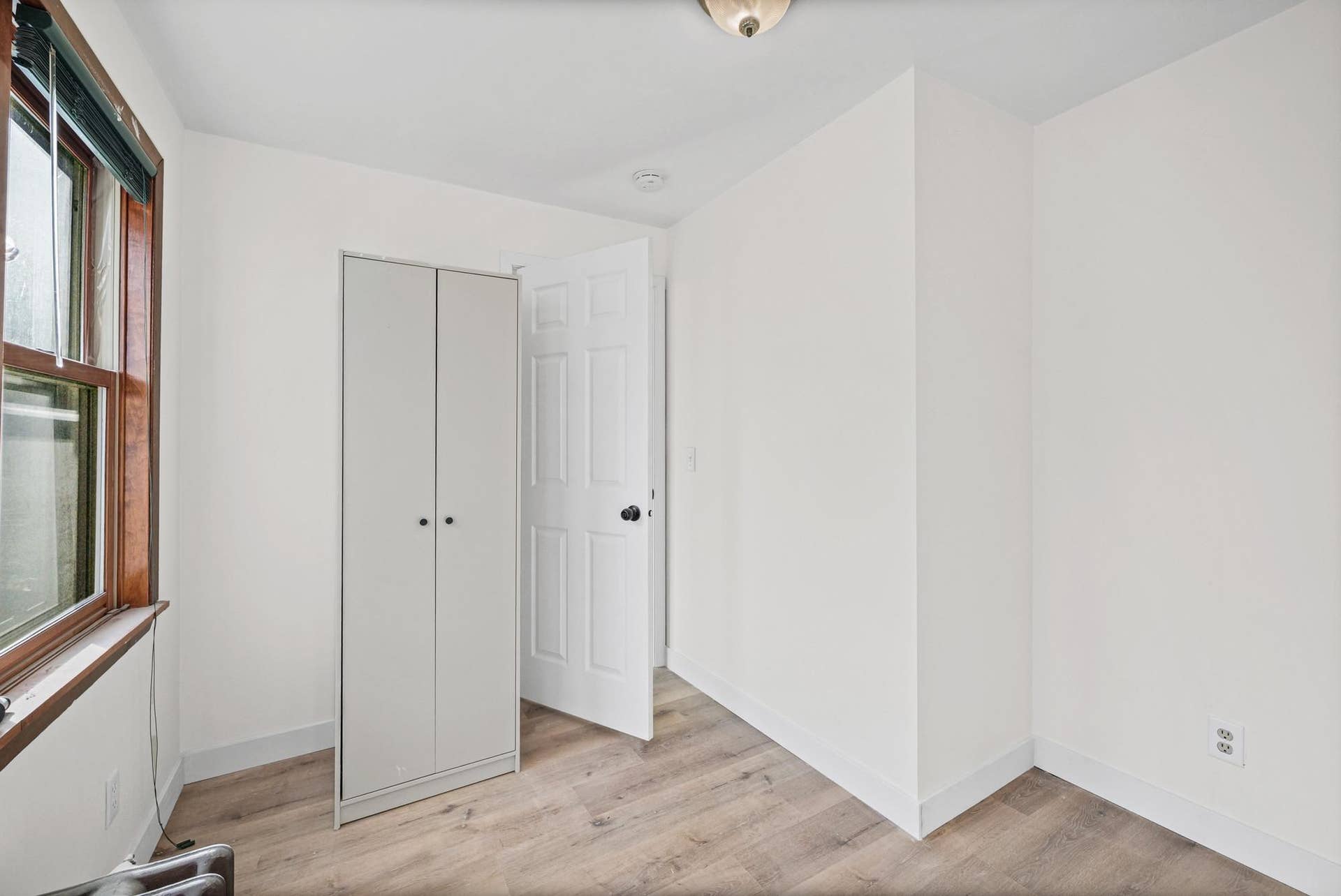 1227 Thomas Avenue, 93, Saint Paul, MN 55104 1227 Thomas Avenue, 93, Saint Paul, MN 55104