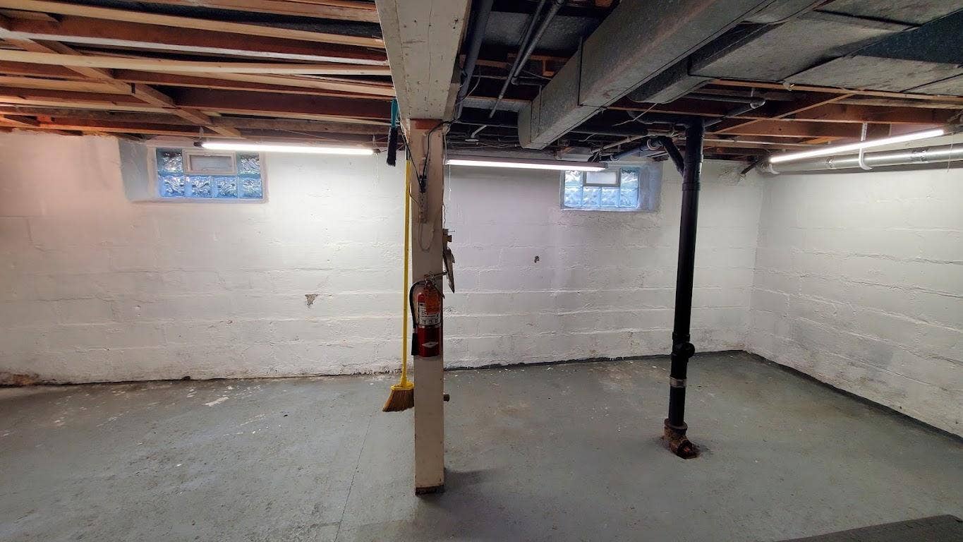1988 Fremont Avenue E, 88, Saint Paul, MN 55119 20261007_115944.jpg