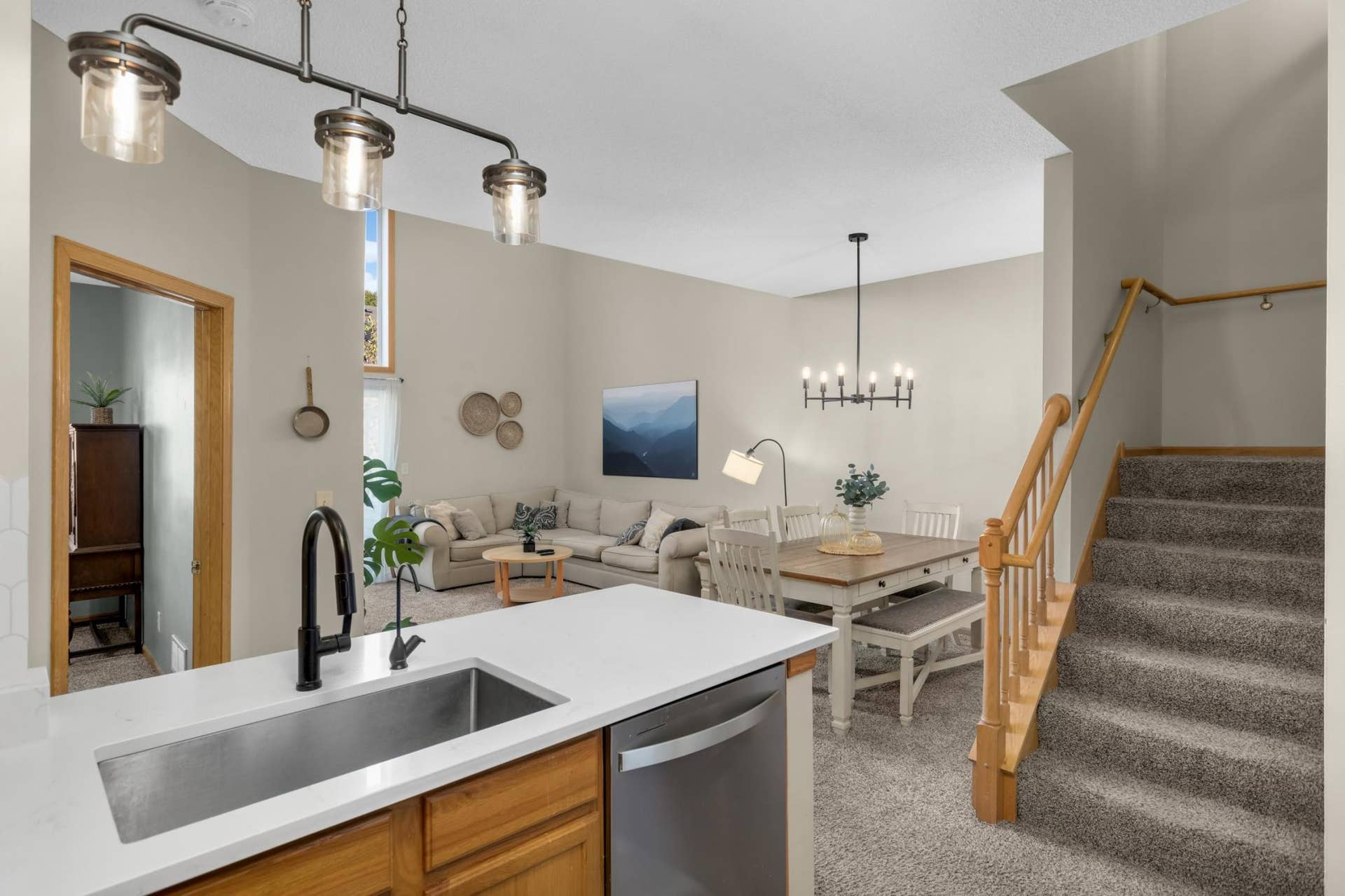 657 Kingfisher Lane, #C, Woodbury, MN 55125
