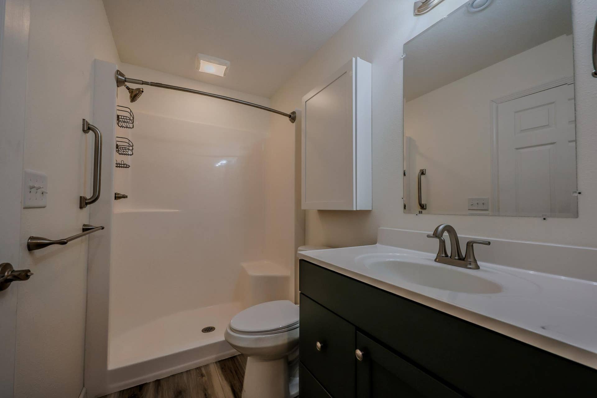 6809 Hamilton Park NW, #10, Bemidji, MN 56601 Primary Bath