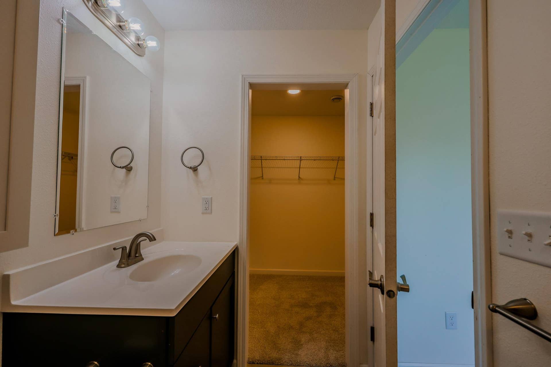 6809 Hamilton Park NW, #10, Bemidji, MN 56601 Primary Bath