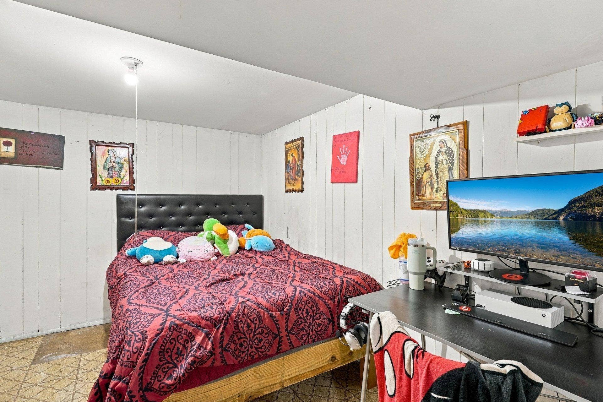 1255 6th Avenue S, South Saint Paul, MN 55075 035_1255_6th_ave_s_20_330.jpg