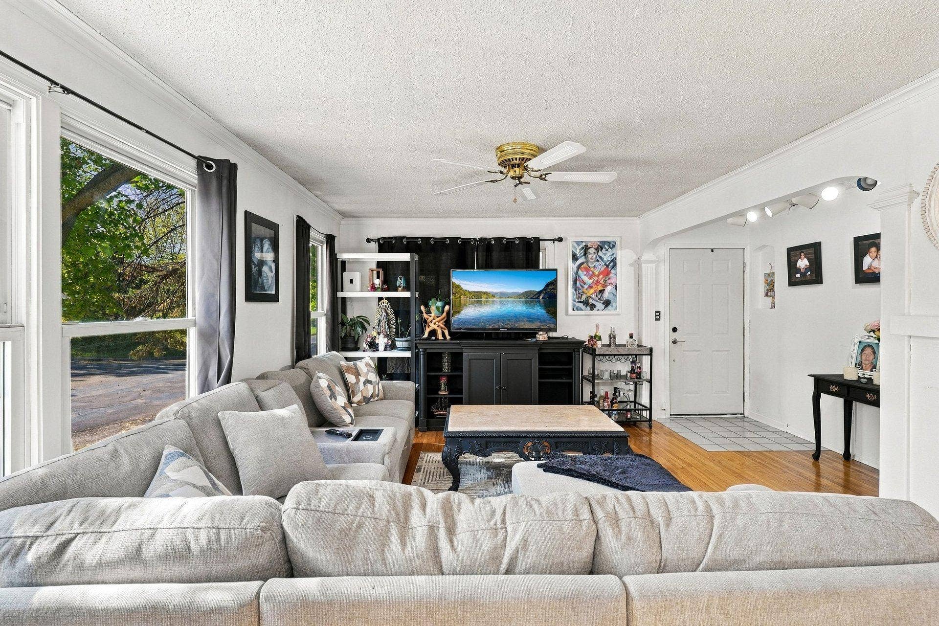 1255 6th Avenue S, South Saint Paul, MN 55075 009_1255_6th_ave_s_35_370.jpg