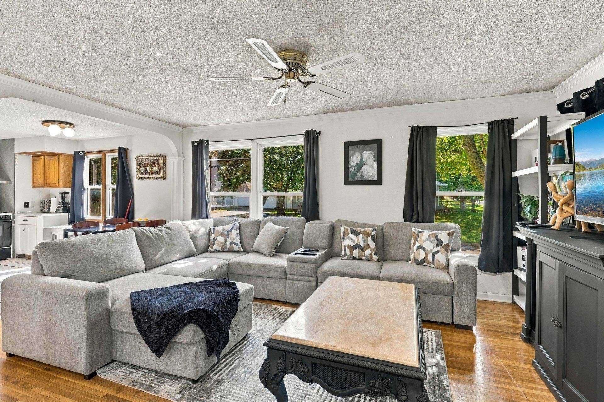 1255 6th Avenue S, South Saint Paul, MN 55075 014_1255_6th_ave_s_33_342.jpg