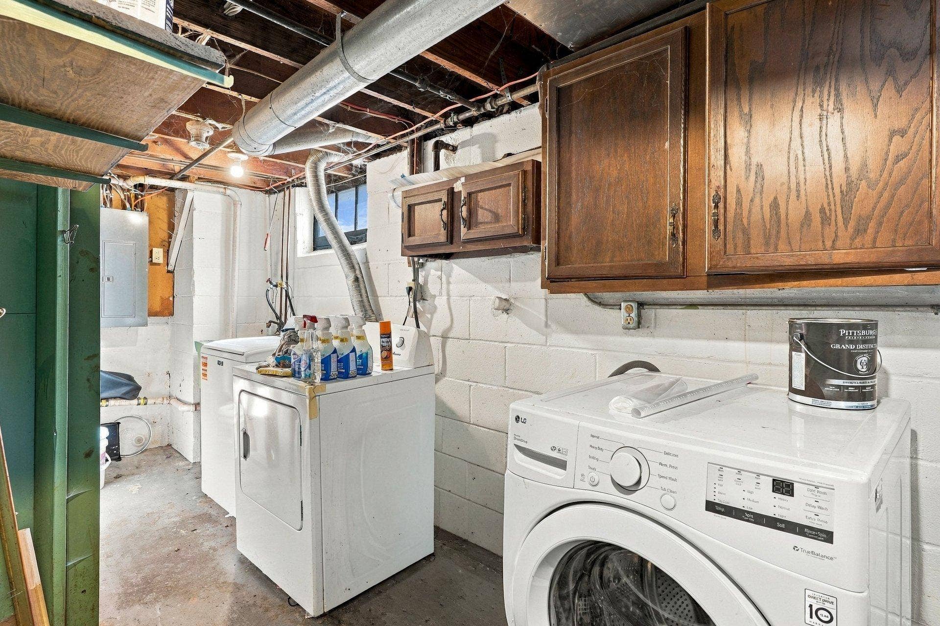 1255 6th Avenue S, South Saint Paul, MN 55075 029_1255_6th_ave_s_14_949.jpg