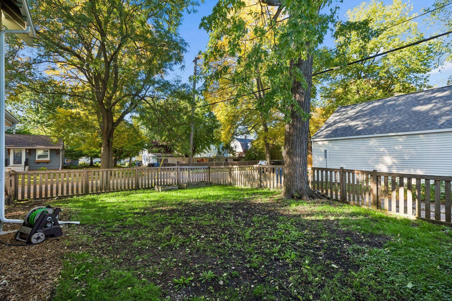 3112 E 33rd Street, 44, Minneapolis, MN 55406 A fenced-in front and side yard gives you plenty of space to relax, entertain, and enjoy some time outside.