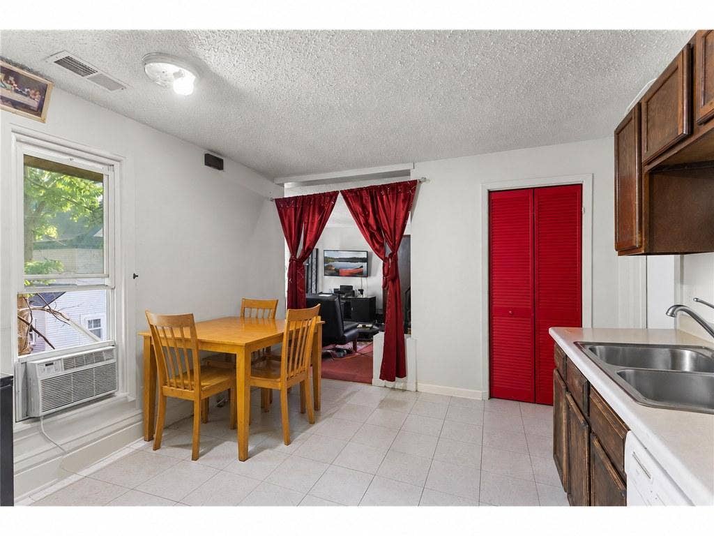 2313 Polk Street NE, 87, Minneapolis, MN 55418 2313 Polk St NE